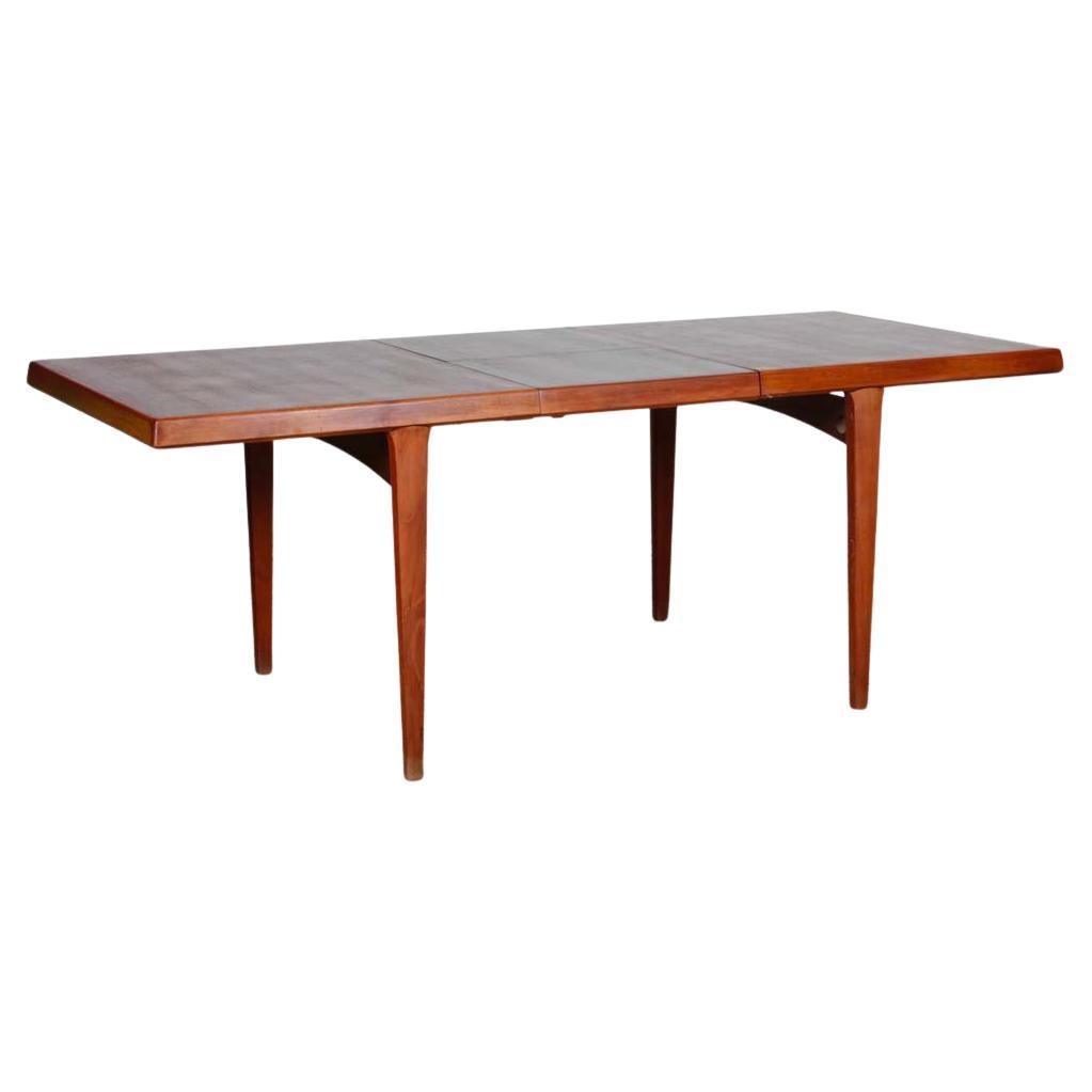 Scandinavian dining table, vintage, 1960s en vente
