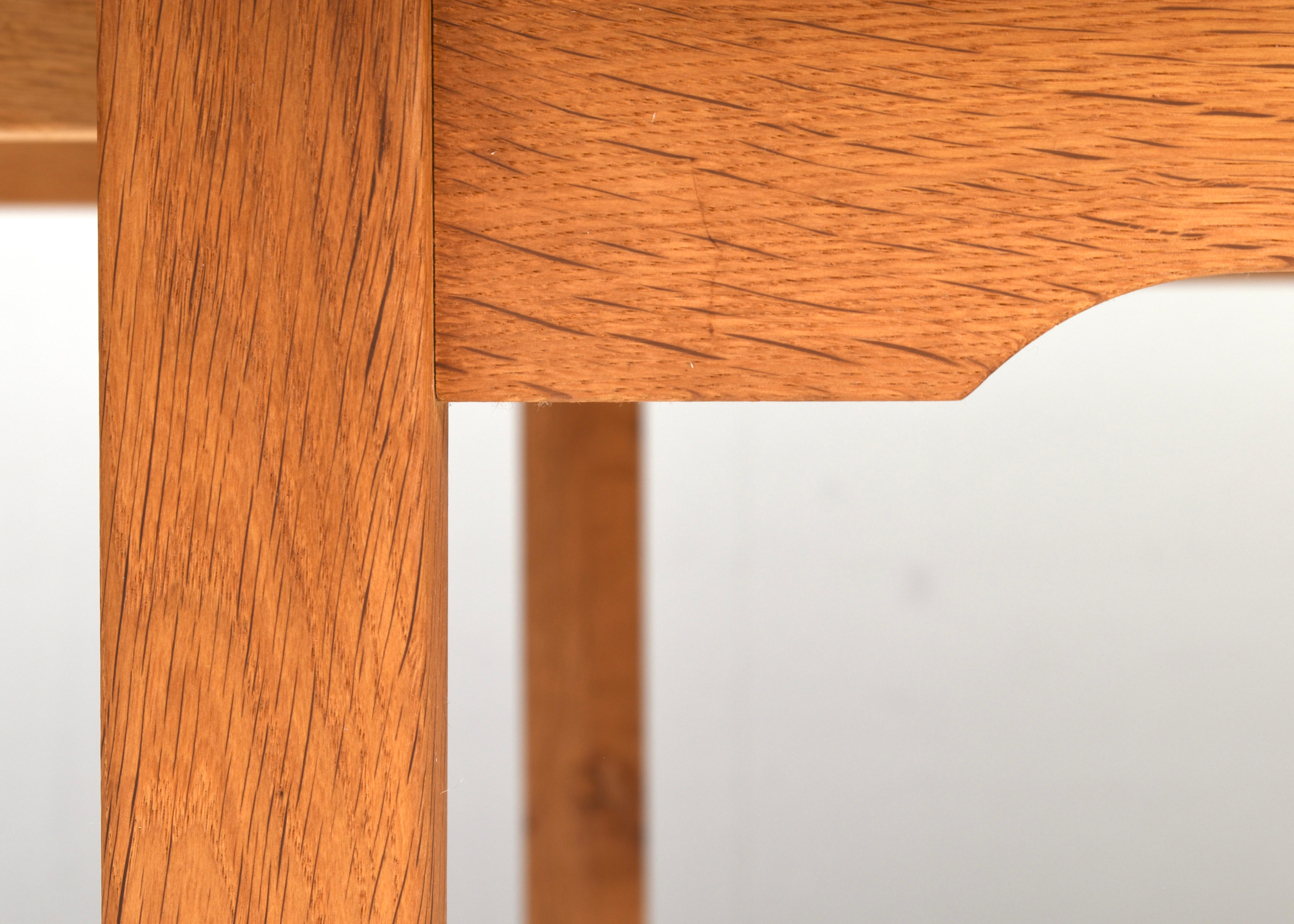 Scandinavian drop leaf dining table in solid Oak, Scandinavia - circa 1970-80 For Sale 6