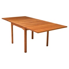 Scandinavian drop leaf dining table in solid Oak, Scandinavia - circa 1970-80