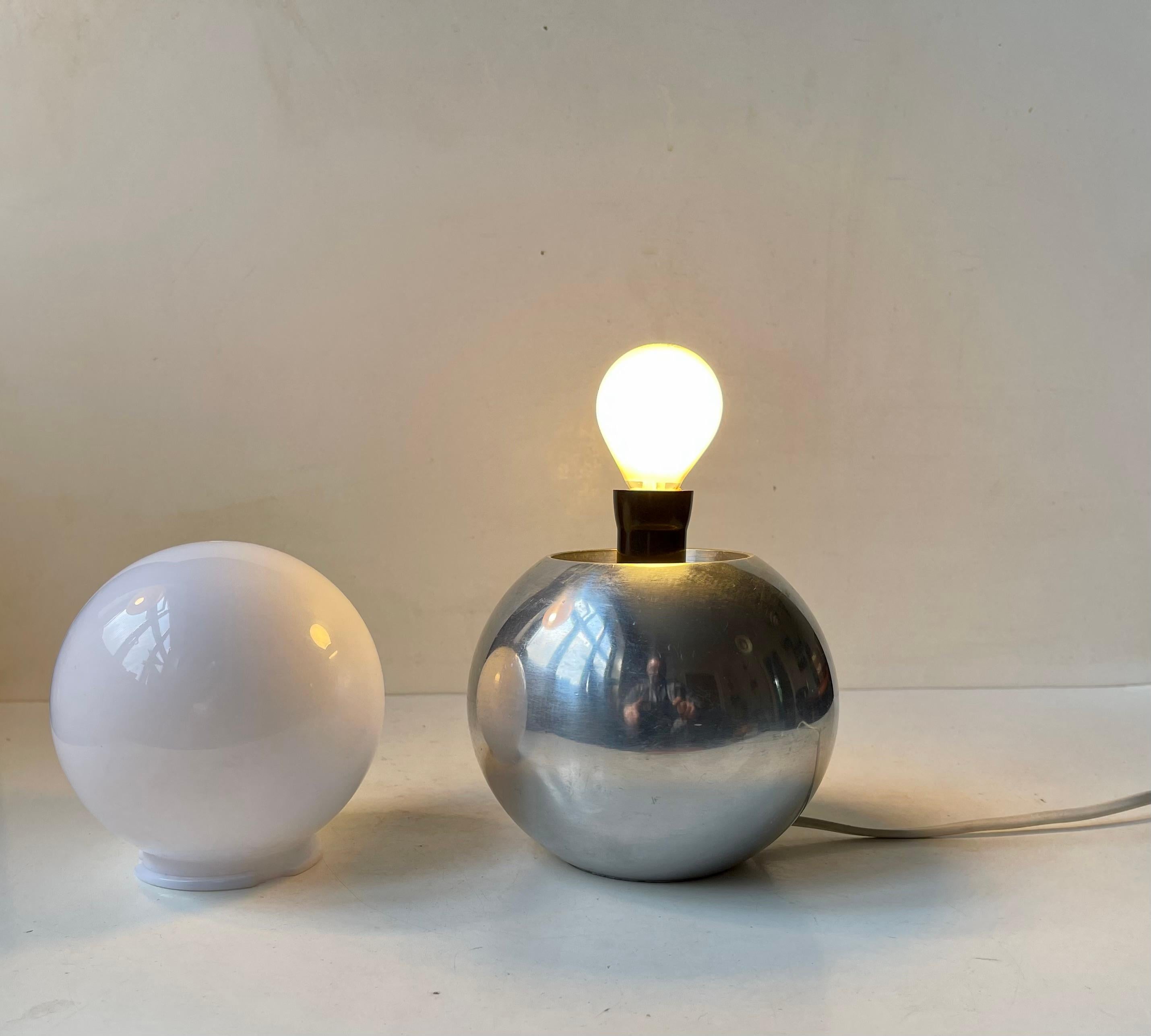 Scandinavian Dual Sphere Table Lamp in Polished Aluminum, 1980s 1