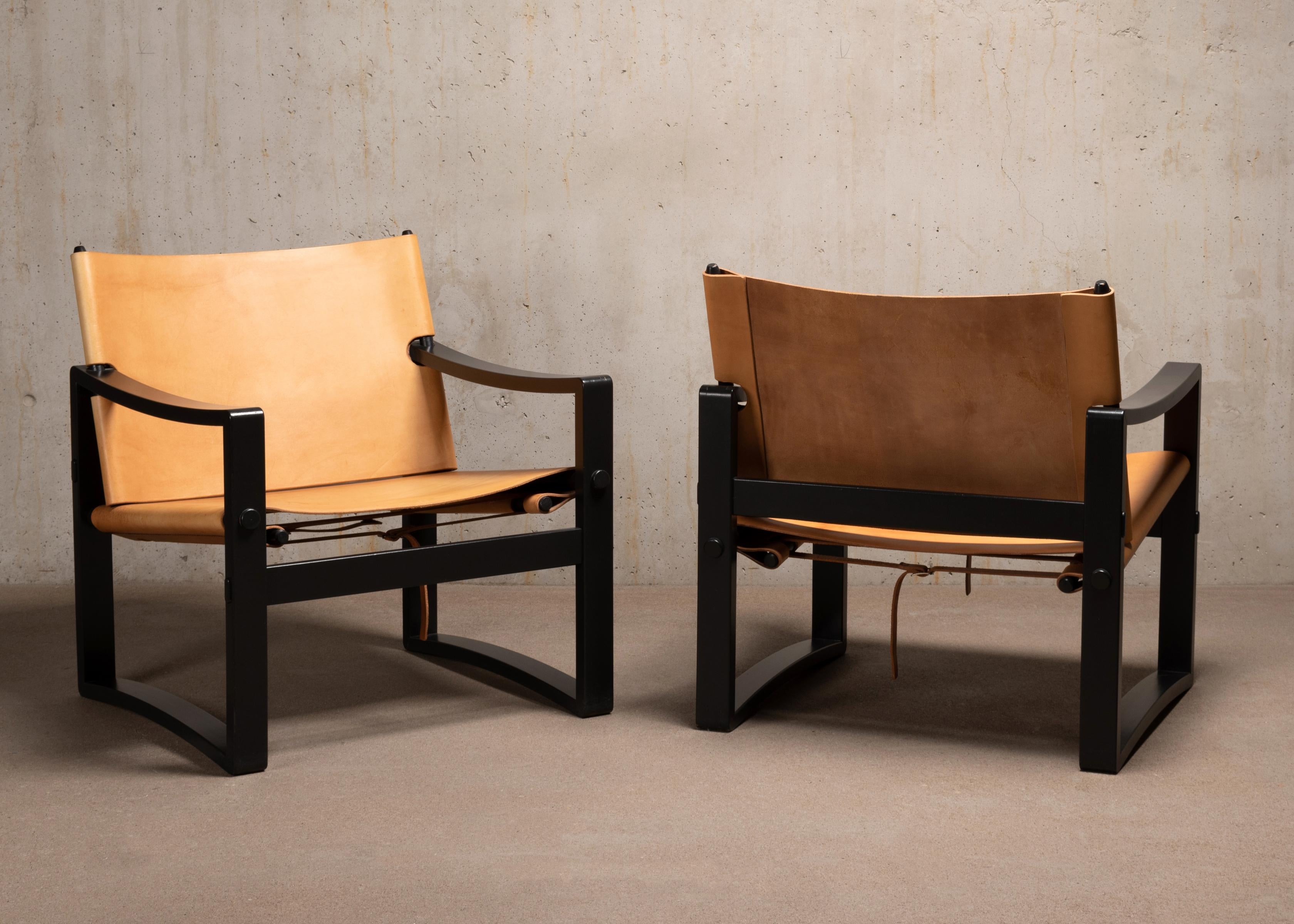 Scandinavian Easy Armchairs in Graphite Black Wooden Frames and Cognac Leather In Good Condition In Amsterdam, NL