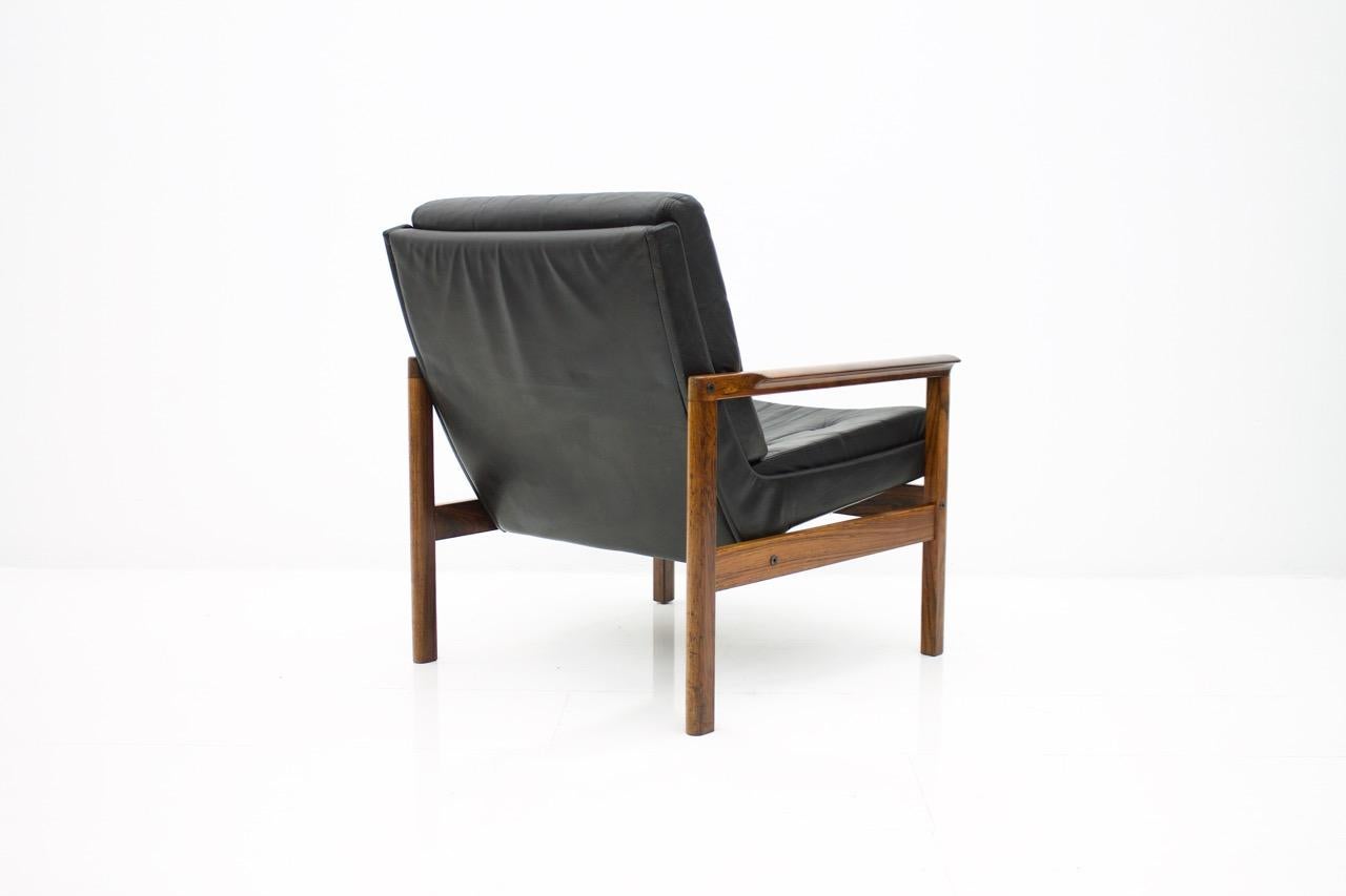 Mid-20th Century Scandinavian Easy Chair in Wood and Black Leather, 1960s For Sale