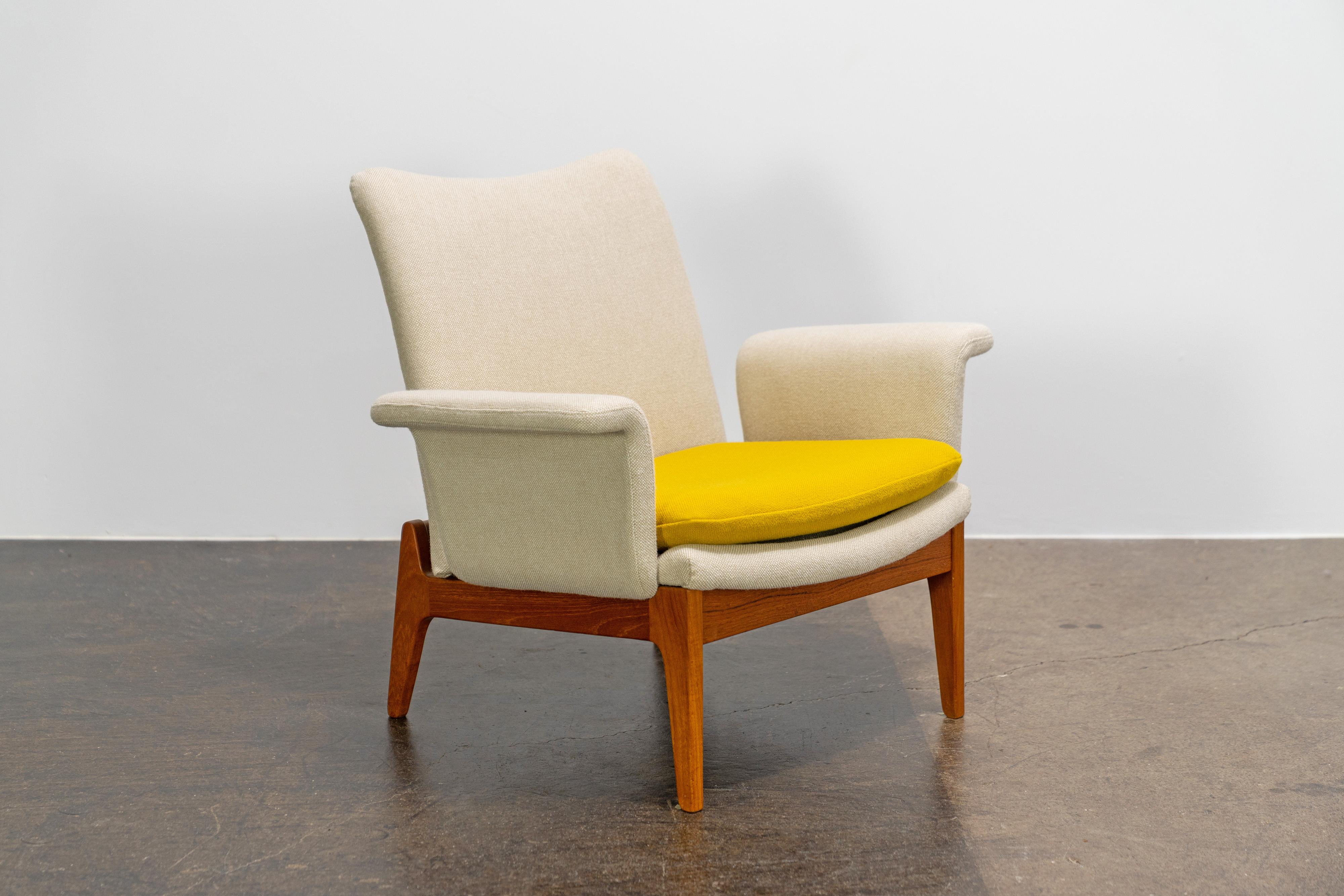 Scandinavian Easy Chairs by Finn Juhl, Mod. 112 France & Søn Denmark 60s For Sale 7