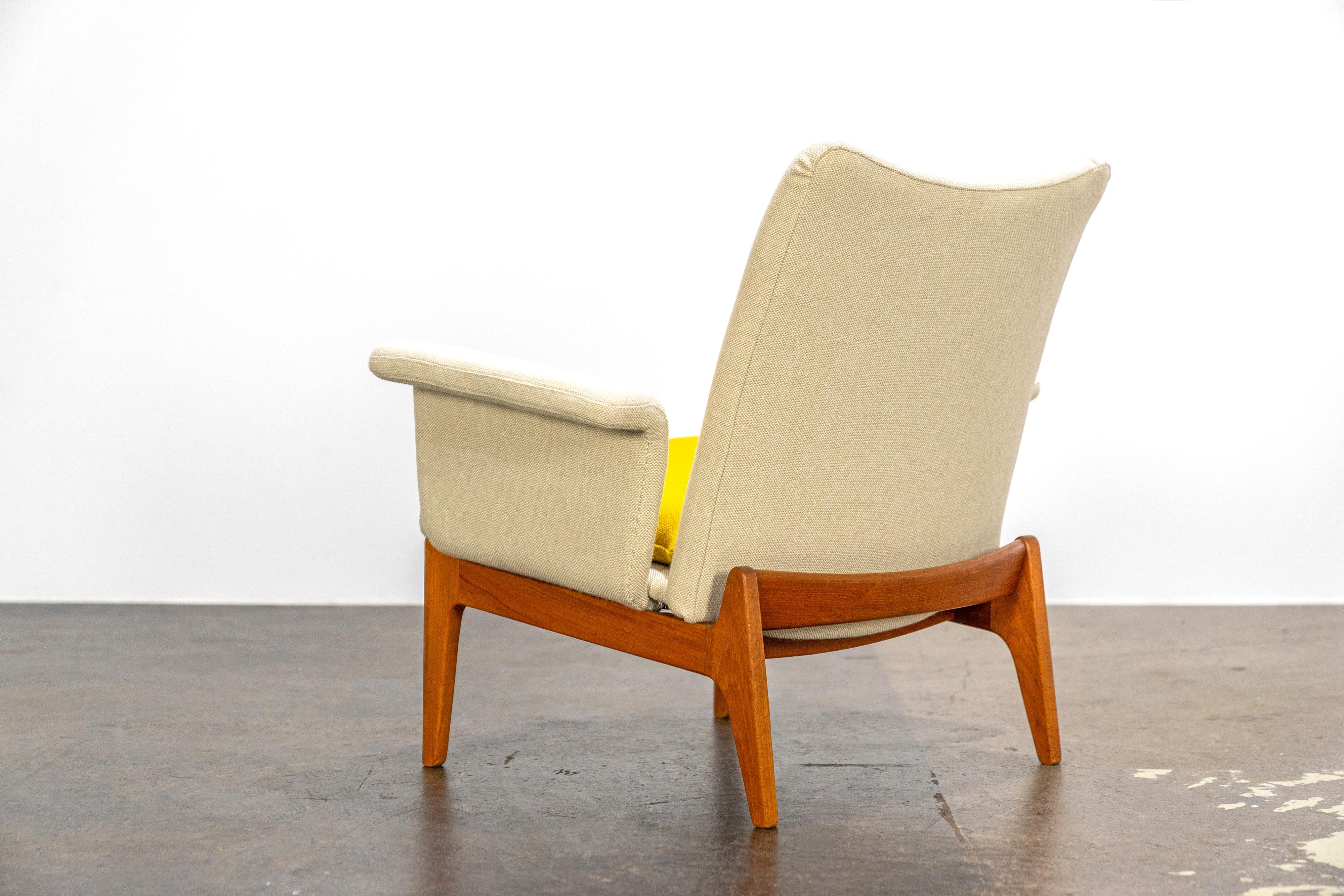 Scandinavian Easy Chairs by Finn Juhl, Mod. 112 France & Søn Denmark 60s For Sale 1