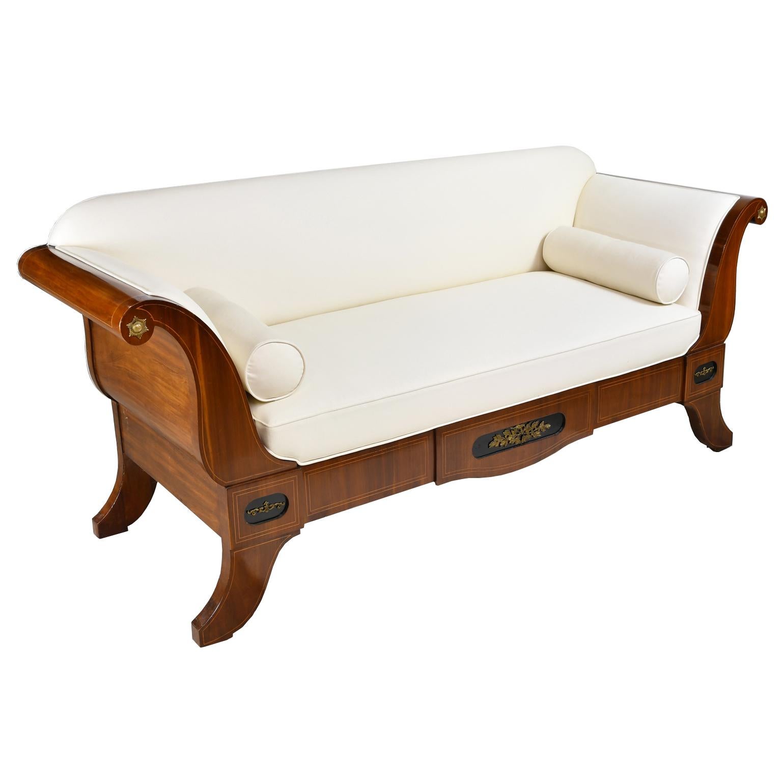 Scandinavian Empire Sofa in Mahogany with Ormolu and Upholstery, circa 1815 For Sale 1