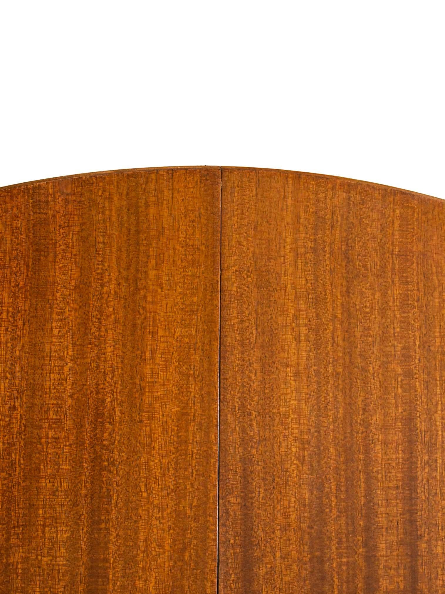 Scandinavian Extendable Dining Table 3