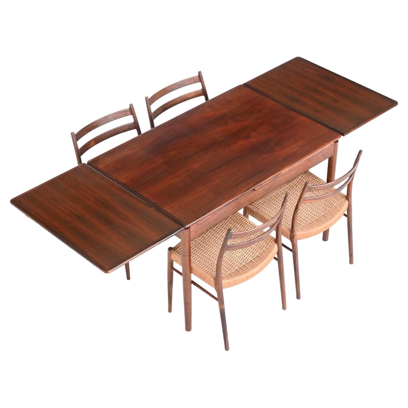 Table de salle à manger extensible scandinave en bois dur Danemark 1960 en vente