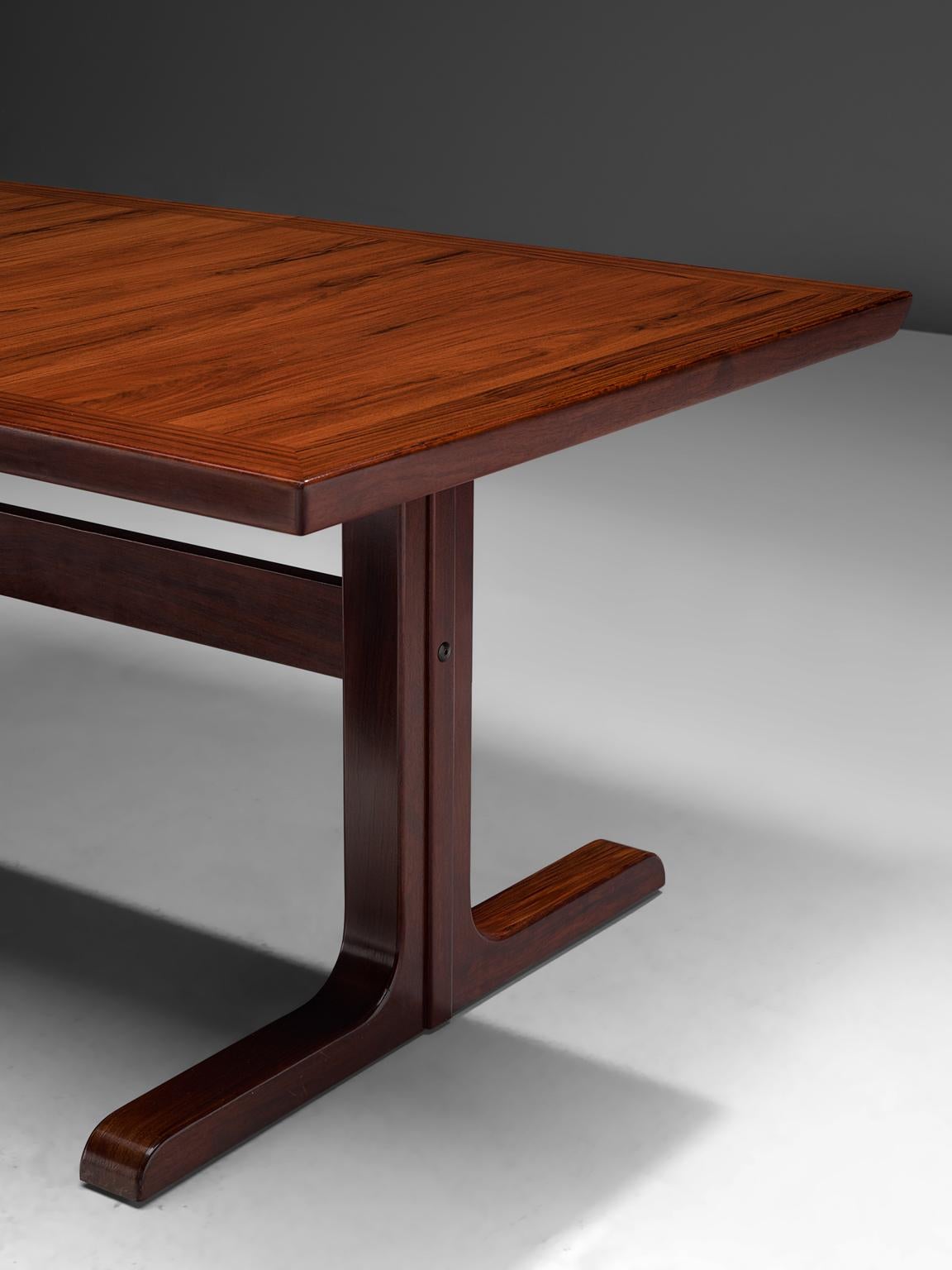 Mid-20th Century Scandinavian Extendable Dining Table in Rosewood