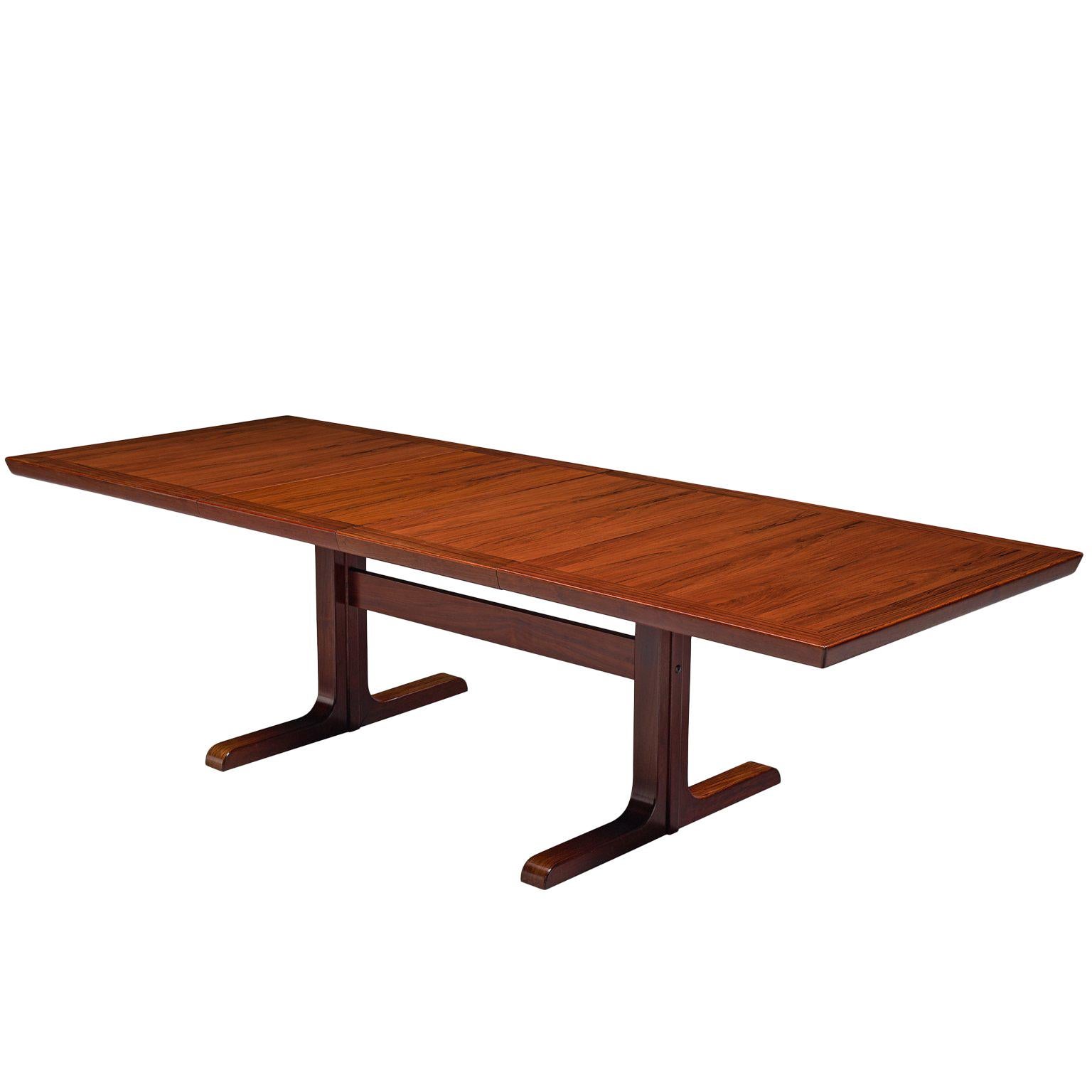 Scandinavian Extendable Dining Table in Rosewood