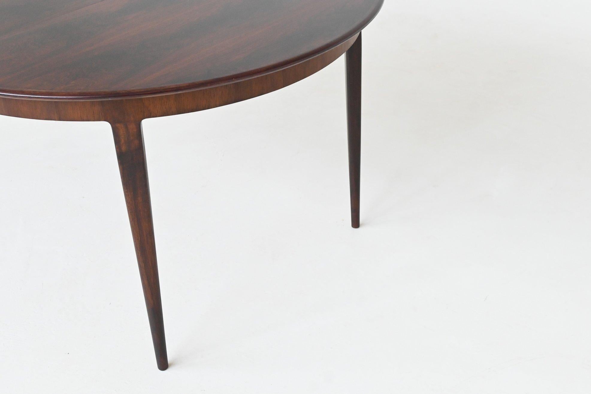 Table de salle à manger à rallonge scandinave en bois de rose Milieu du siècle Danemark 1960 en vente 6