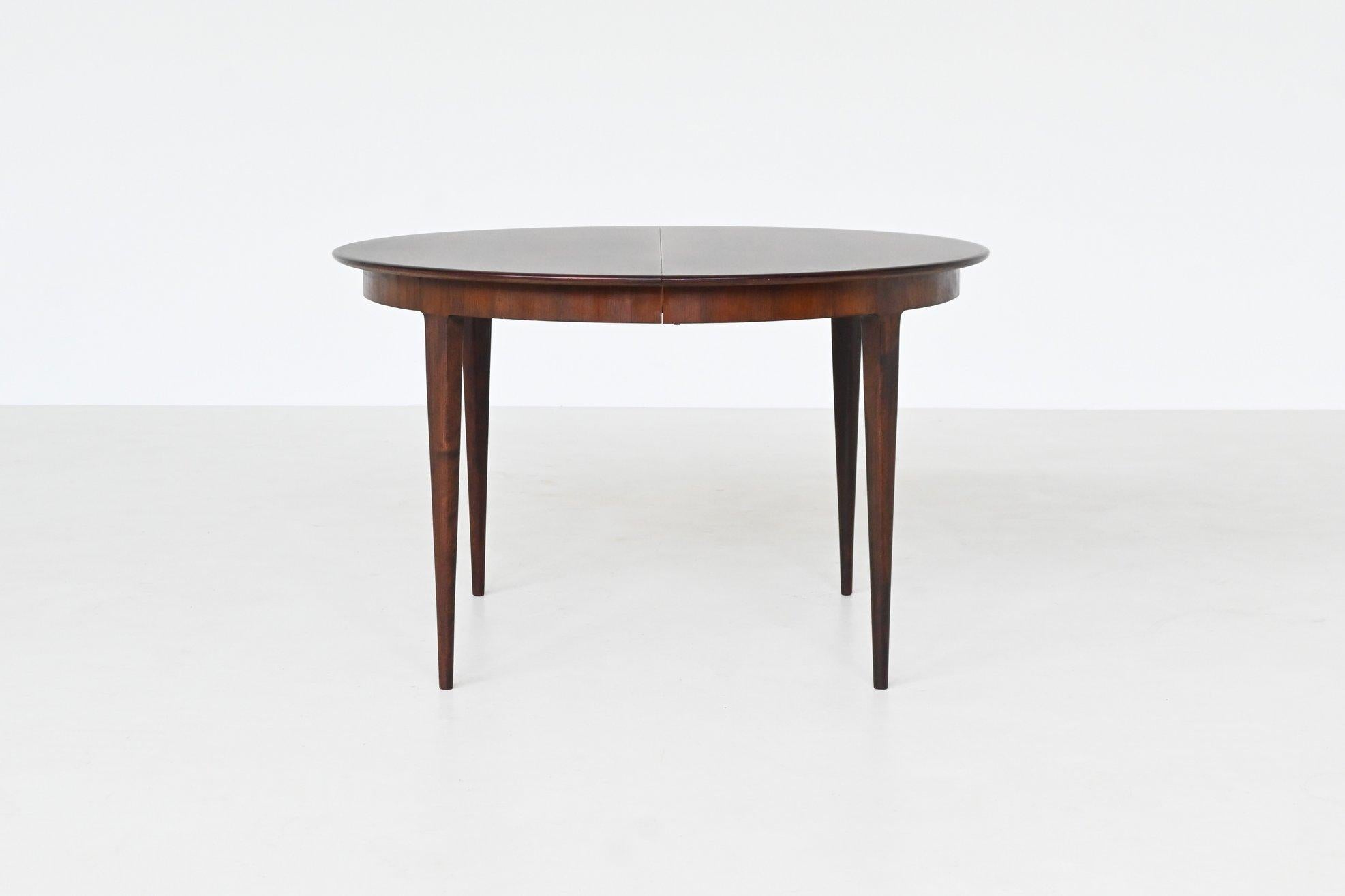 Milieu du XXe siècle Table de salle à manger à rallonge scandinave en bois de rose Milieu du siècle Danemark 1960 en vente
