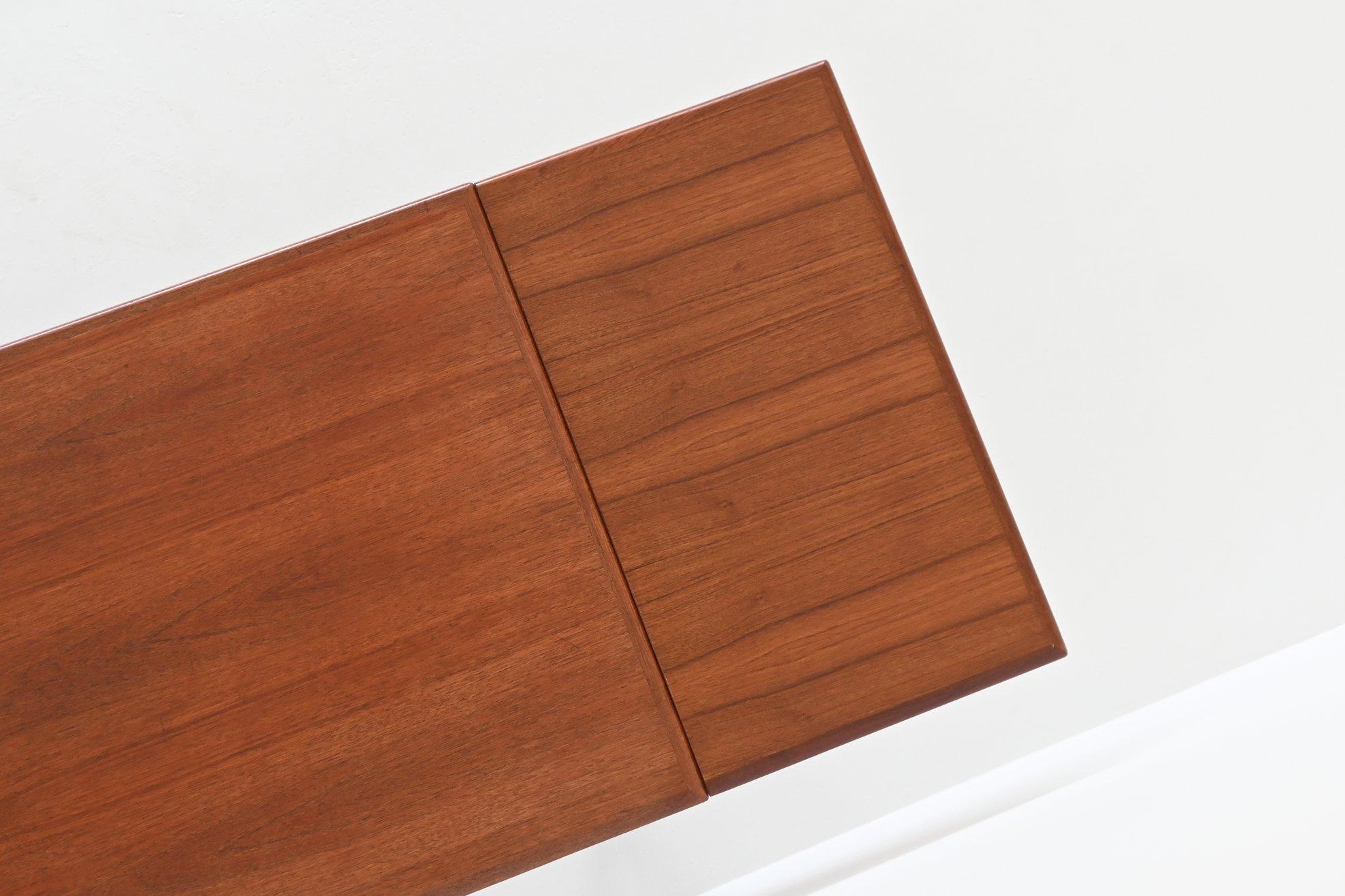 Mesa de comedor extensible escandinava de teca Mediados de siglo Dinamarca 1960 en venta 14