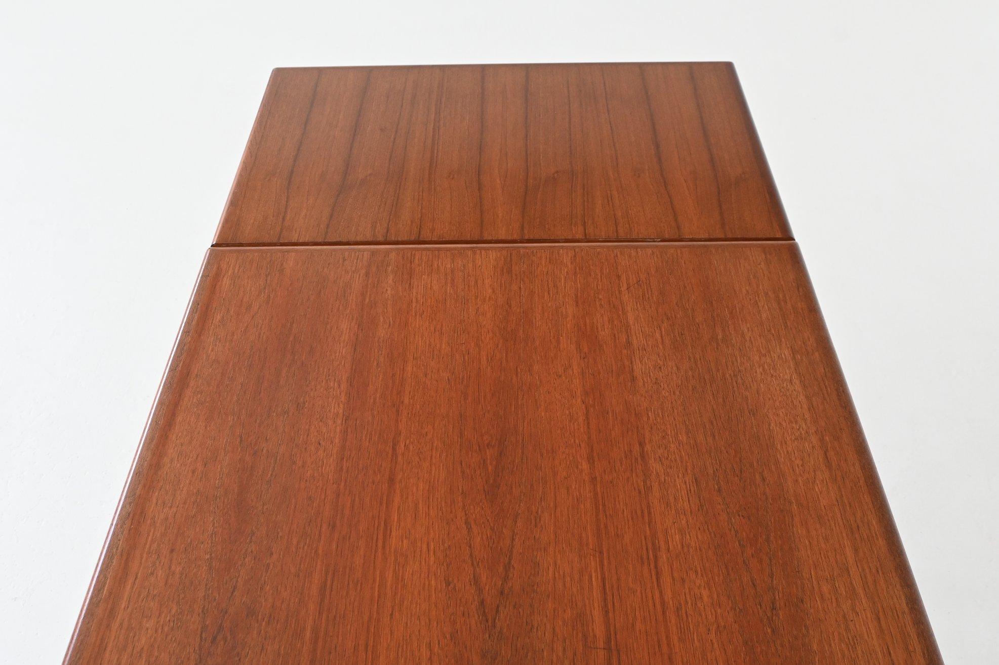 Mesa de comedor extensible escandinava de teca Mediados de siglo Dinamarca 1960 Teca en venta