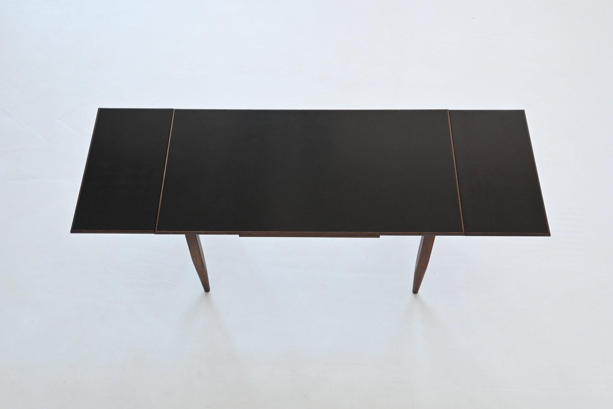 Scandinavian extendable dining table in wenge Denmark 1960 For Sale 11