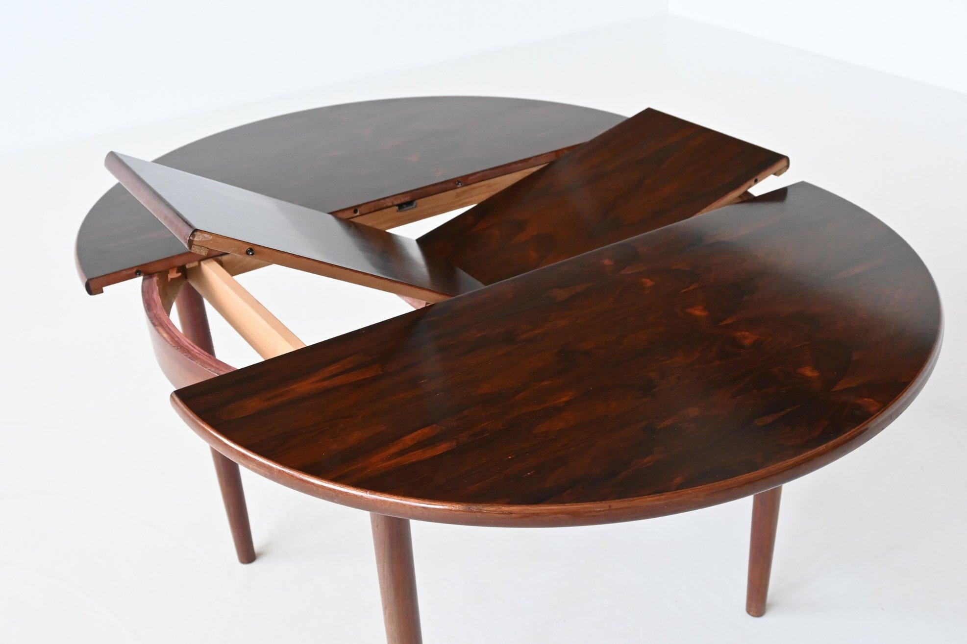 Scandinavian extendable dining table oval in rosewood Denmark 1960 4