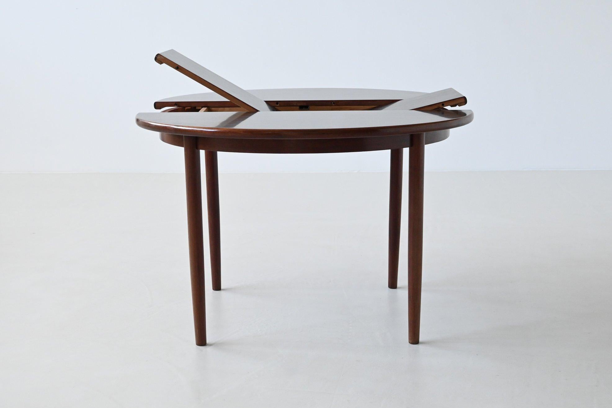 Scandinavian extendable dining table oval in rosewood Denmark 1960 5