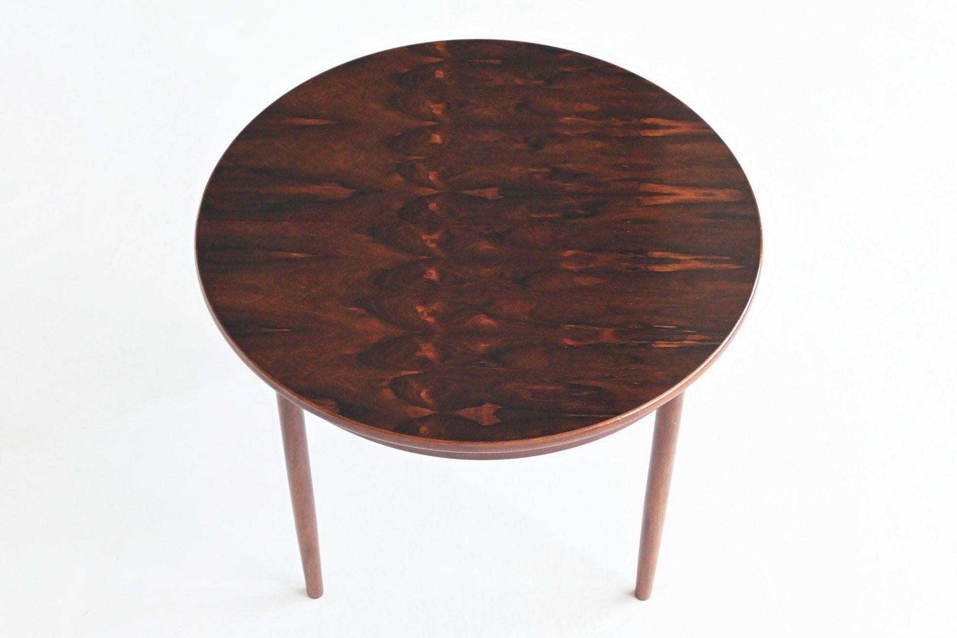 Scandinavian extendable dining table oval in rosewood Denmark 1960 7
