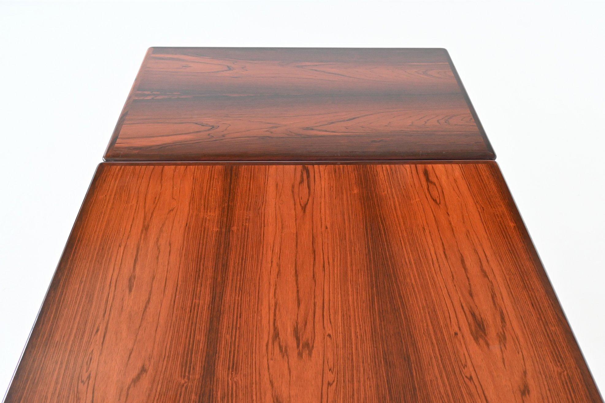 Mid-20th Century Scandinavian Extendable Dining Table Rosewood Denmark 1960