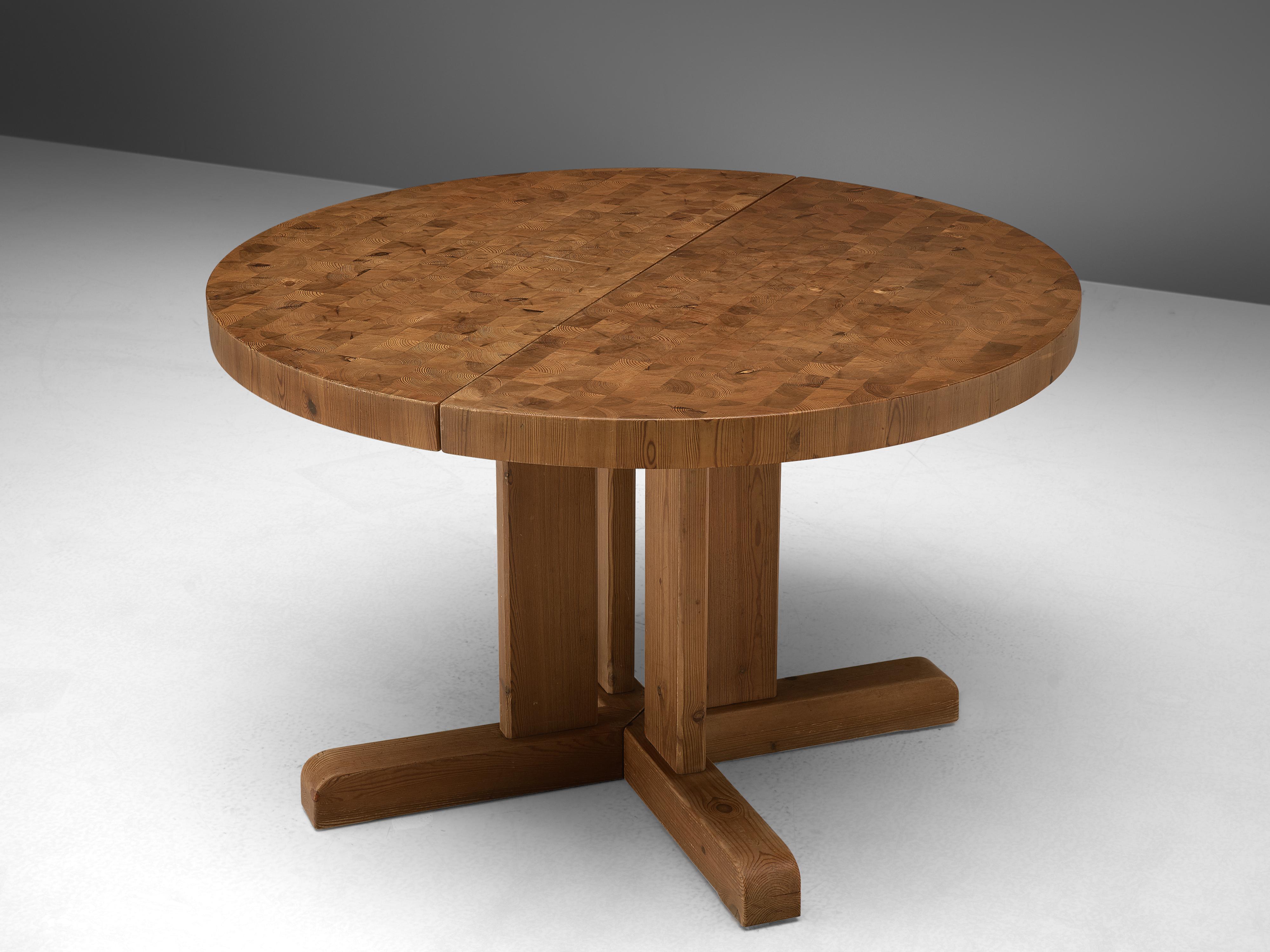 Scandinavian Extendable Pine End-Grain Table 2