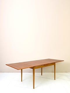 Scandinavian Extendable Vintage Dining Table