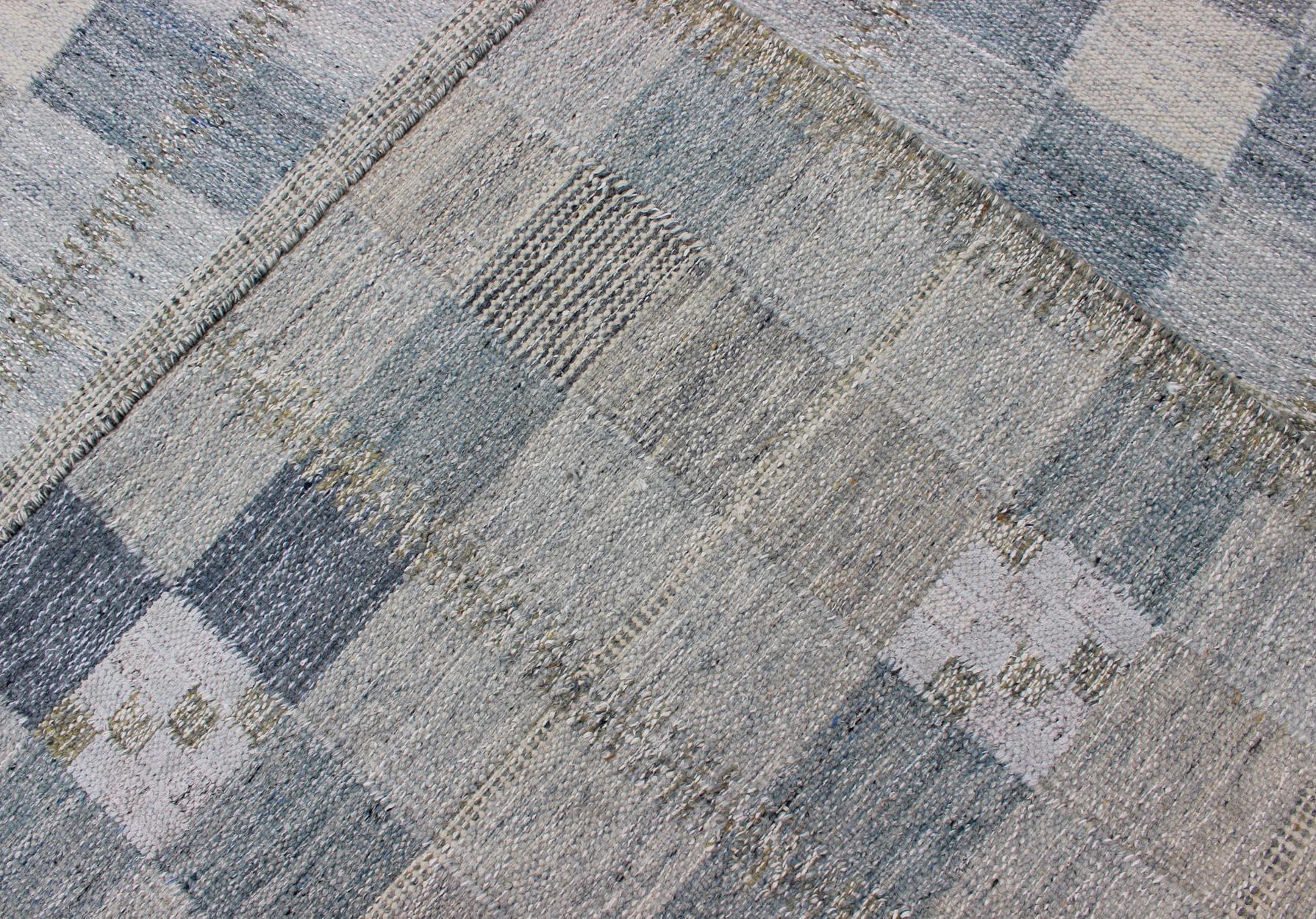 Scandinavian Flat-Weave Design Rug with Checkerboard Design in Gray and Blue 5