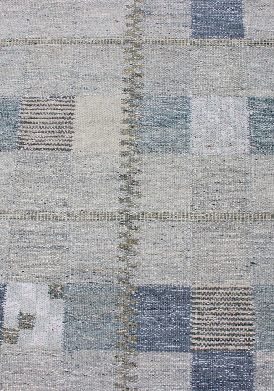 Scandinavian Style Flat-Weave Design Rug with Checkerboard Design in Gray, Blue In New Condition For Sale In Atlanta, GA