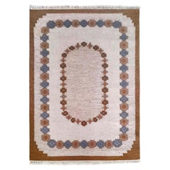 Scandinavian Flat-Weaved Carpet Stylized Floral Decor