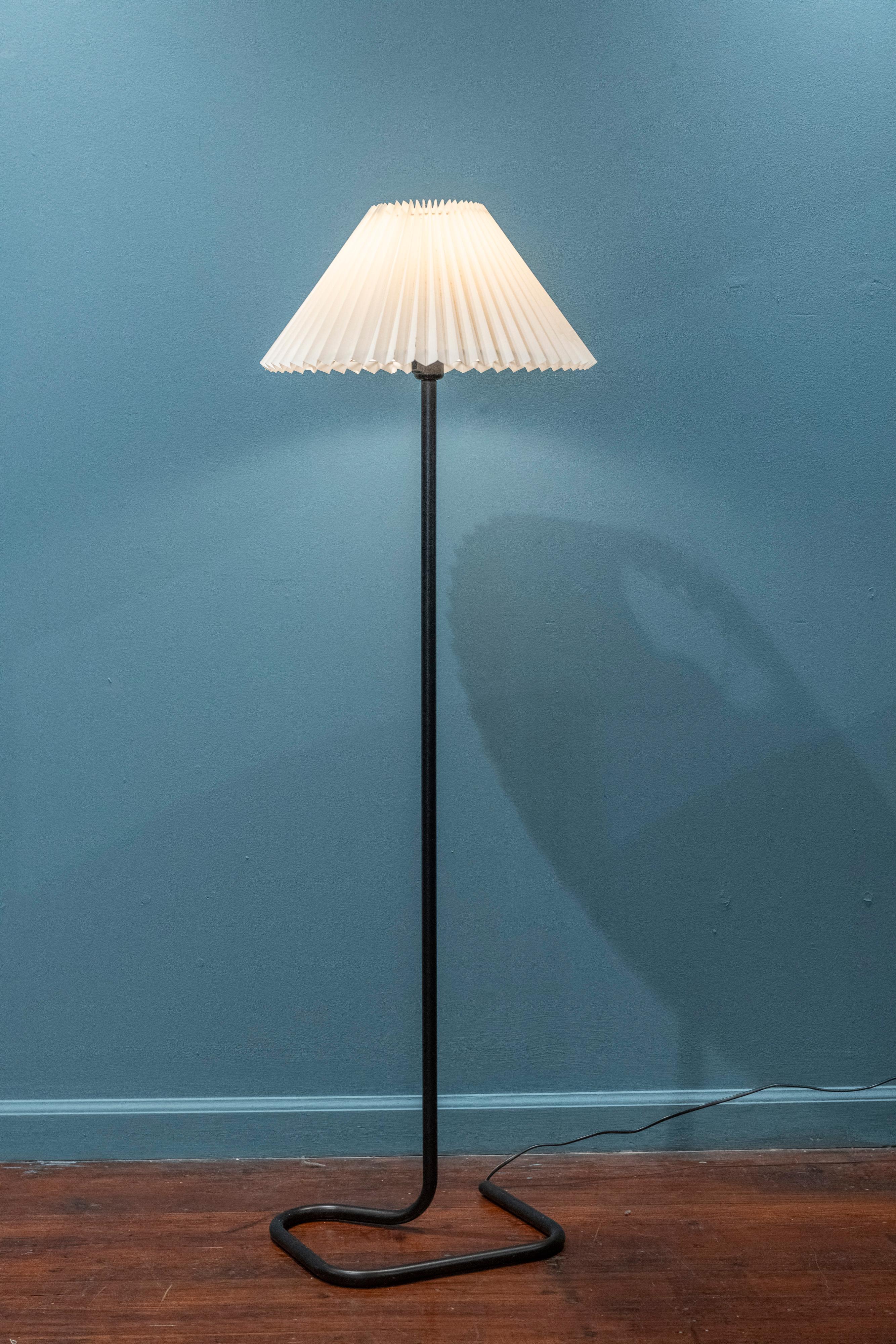 Metal Scandinavian Floor Lamp