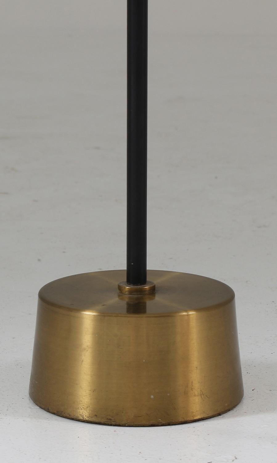 Scandinavian Floor Lamp in Metal and Brass by Einar Bäckström 6