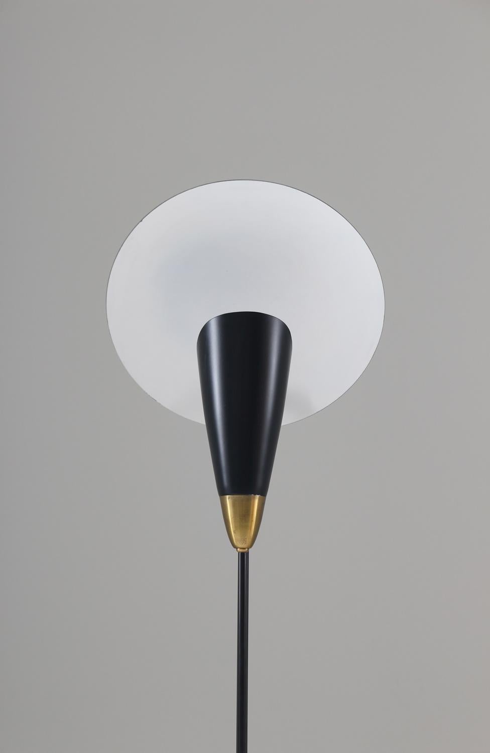 Scandinavian Floor Lamp in Metal and Brass by Einar Bäckström 1