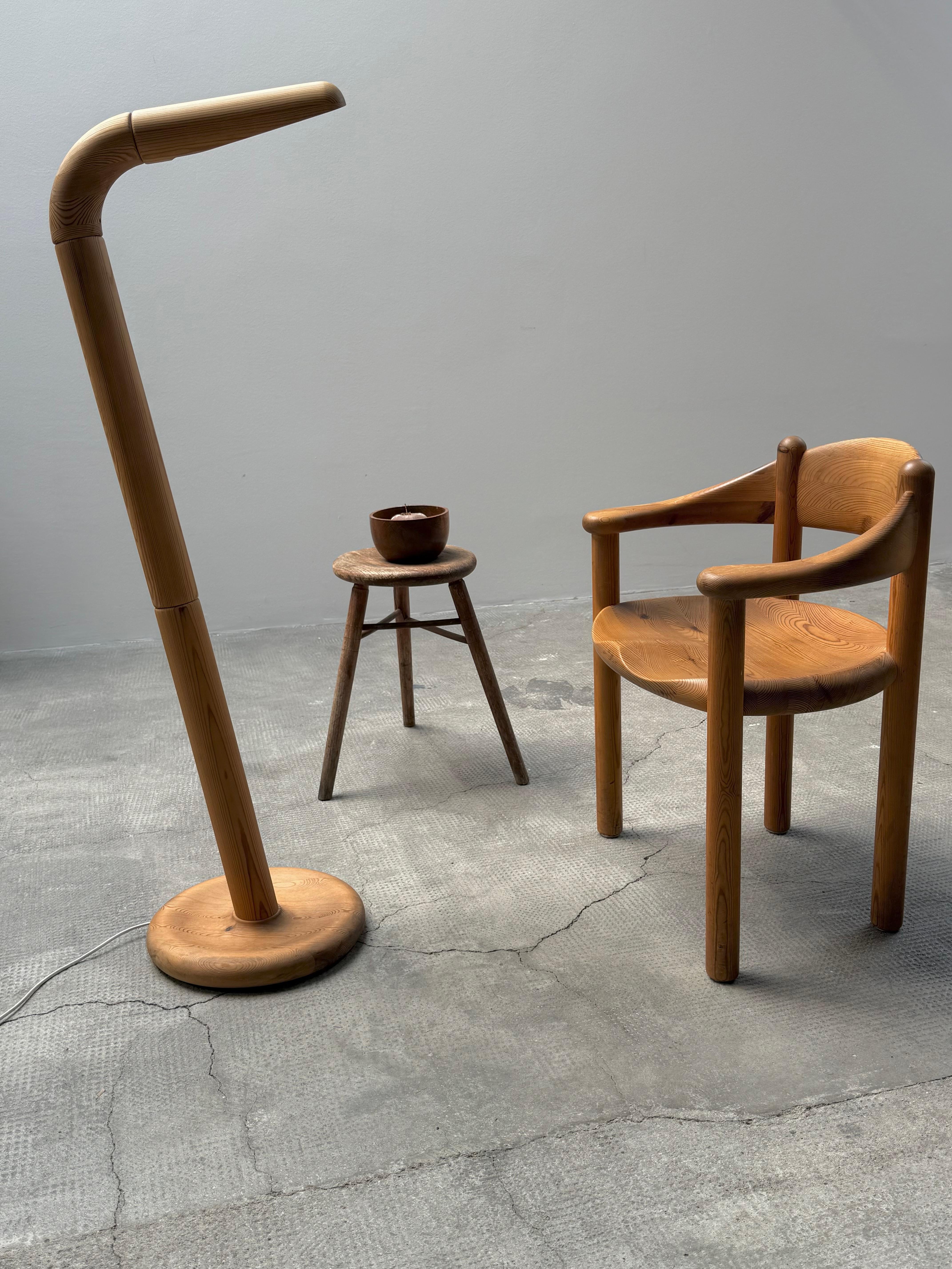SCANDINAVIAN FLOOR LAMP SOLID PINE WOOD IN THE STYLE OF RAINER DAUMILLER 1970s For Sale 5