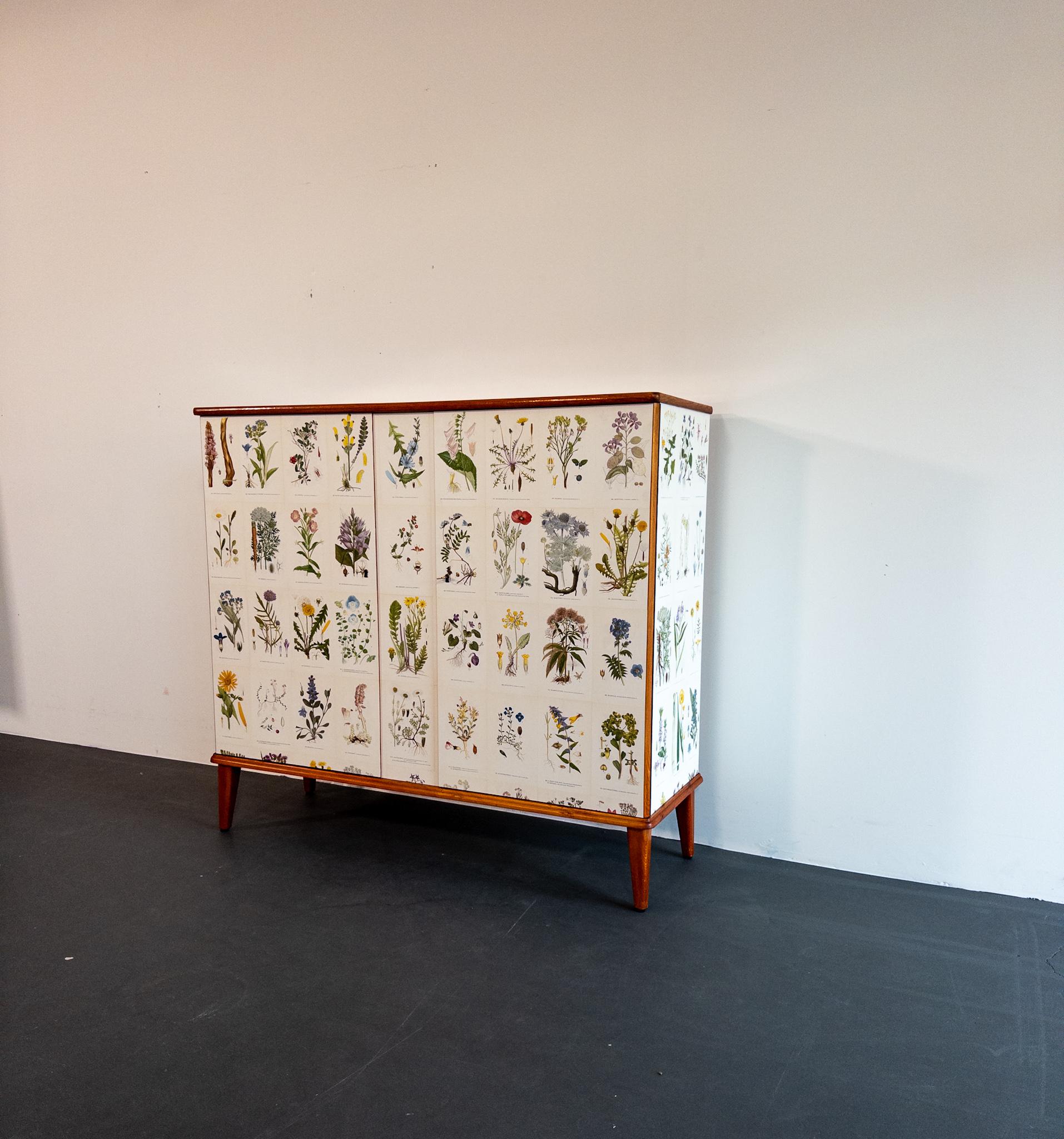 Scandinavian “Flora” Cabinet, Inspired by Josef Frank In Good Condition For Sale In Staffanstorp, SE