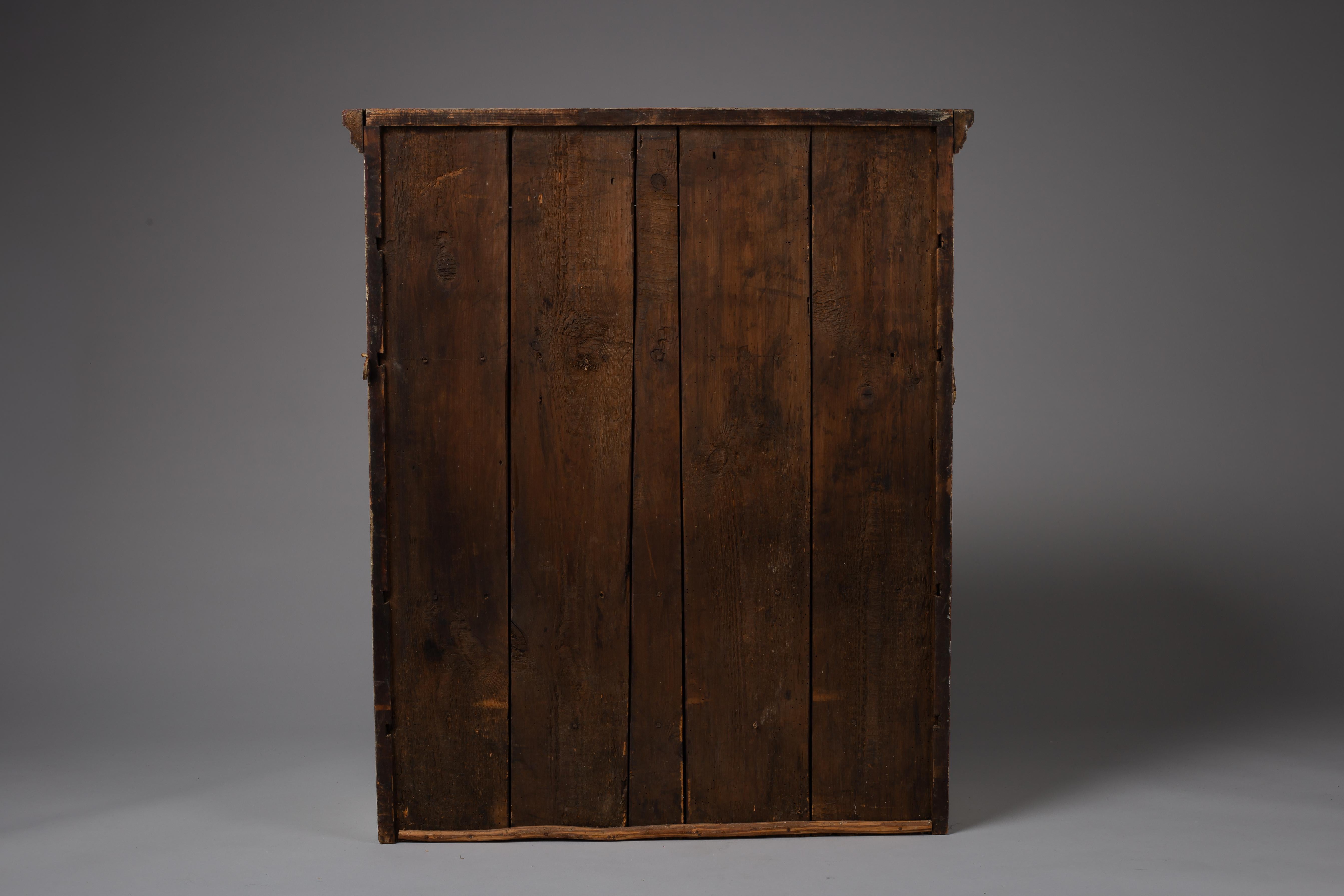 Legno Scandinavian folk art cabinet in vendita