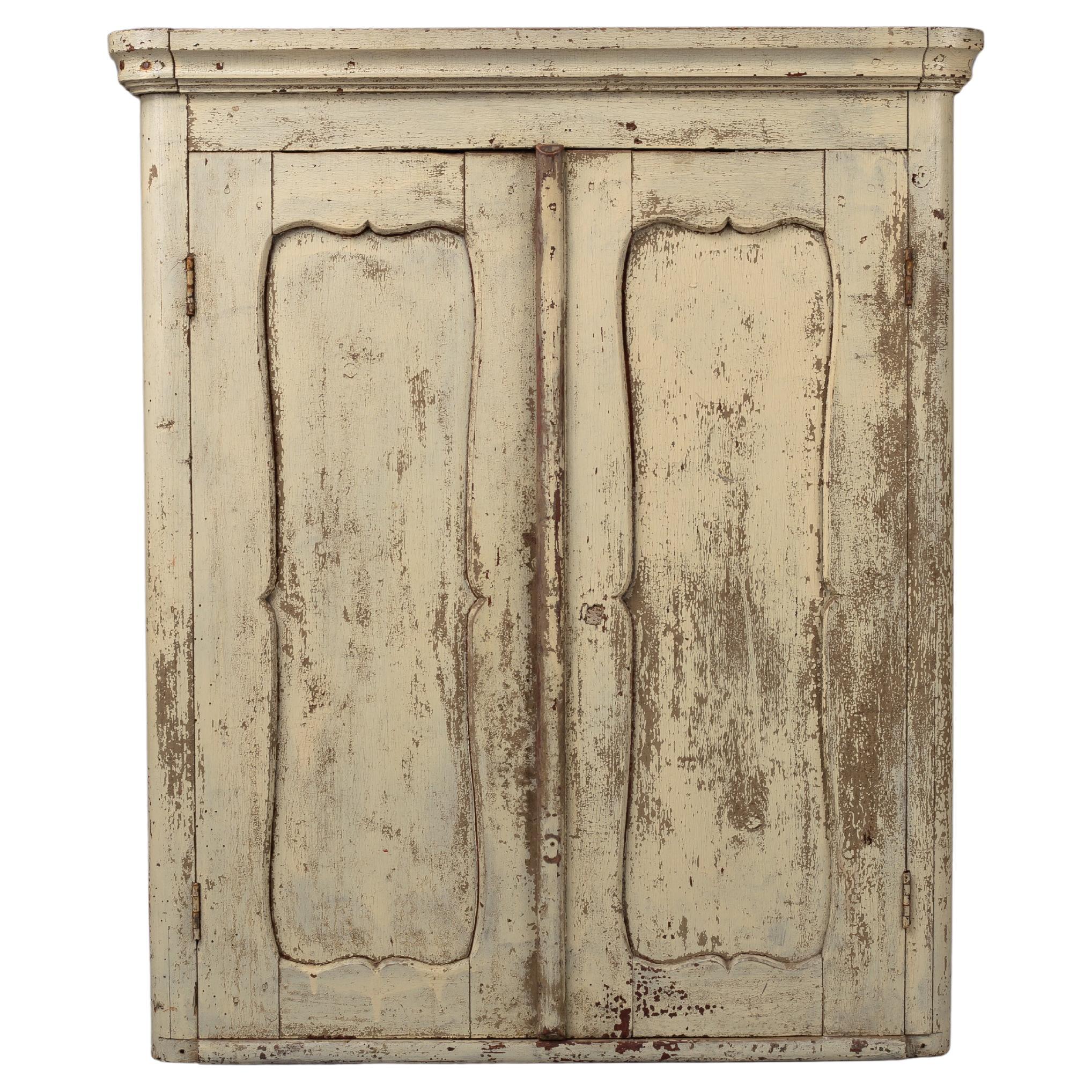 Scandinavian folk art cabinet in vendita