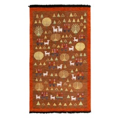Tapis pictural marron et rouge inspiré de l
art populaire scandinave par Rug
Kilim