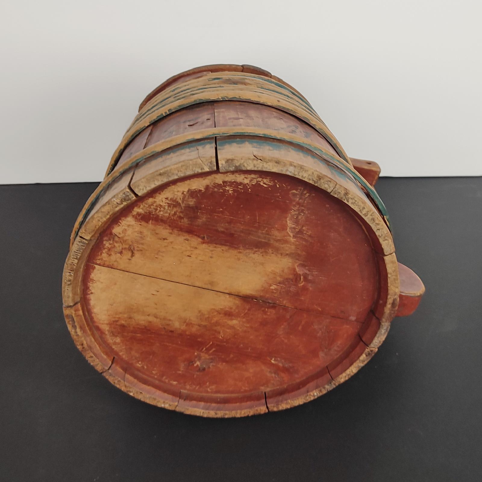 Boccale con coperchio in legno di arte popolare scandinava, norvegese, datato 1865 in vendita 5