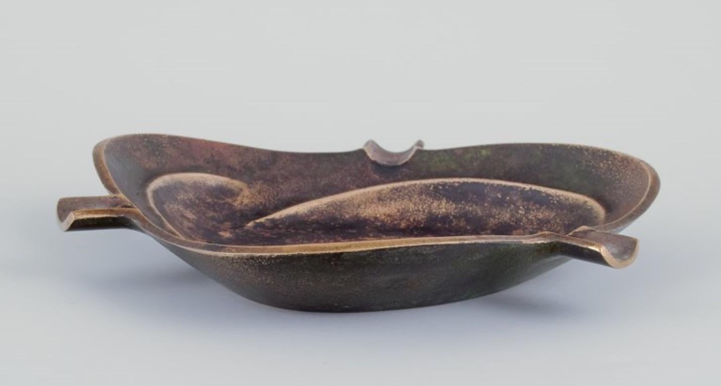 Scandinavian foundry. Cigar ashtray in solid bronze. Art Deco style. In Excellent Condition In København, Copenhagen
