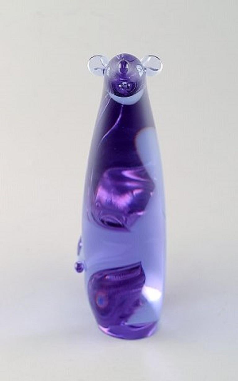 Scandinavian glass art. Large rat in purple art glass, late 20th century.
In very good condition.
Measures: 20 x 19.5 cm.