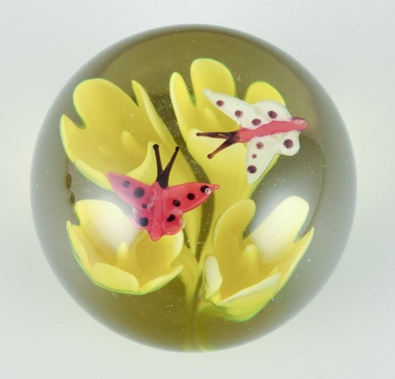 Art Glass Scandinavian glass artist. Four paperweights in art glass. Flower motifs. For Sale