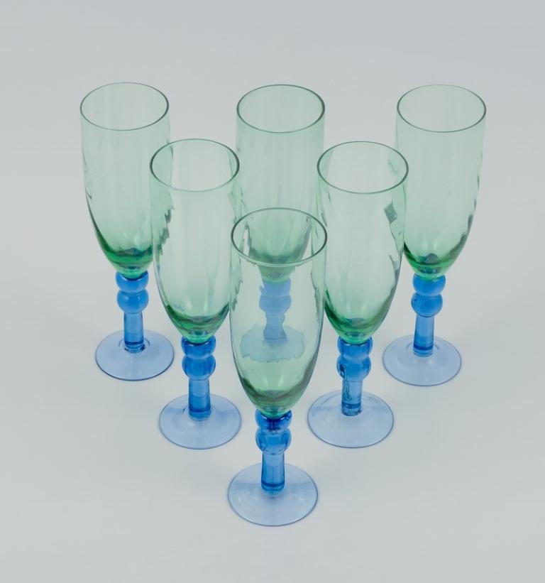 Scandinavian Glass Artist. Six Champagne Glasses in Green and Blue Glass In Excellent Condition For Sale In Copenhagen, DK