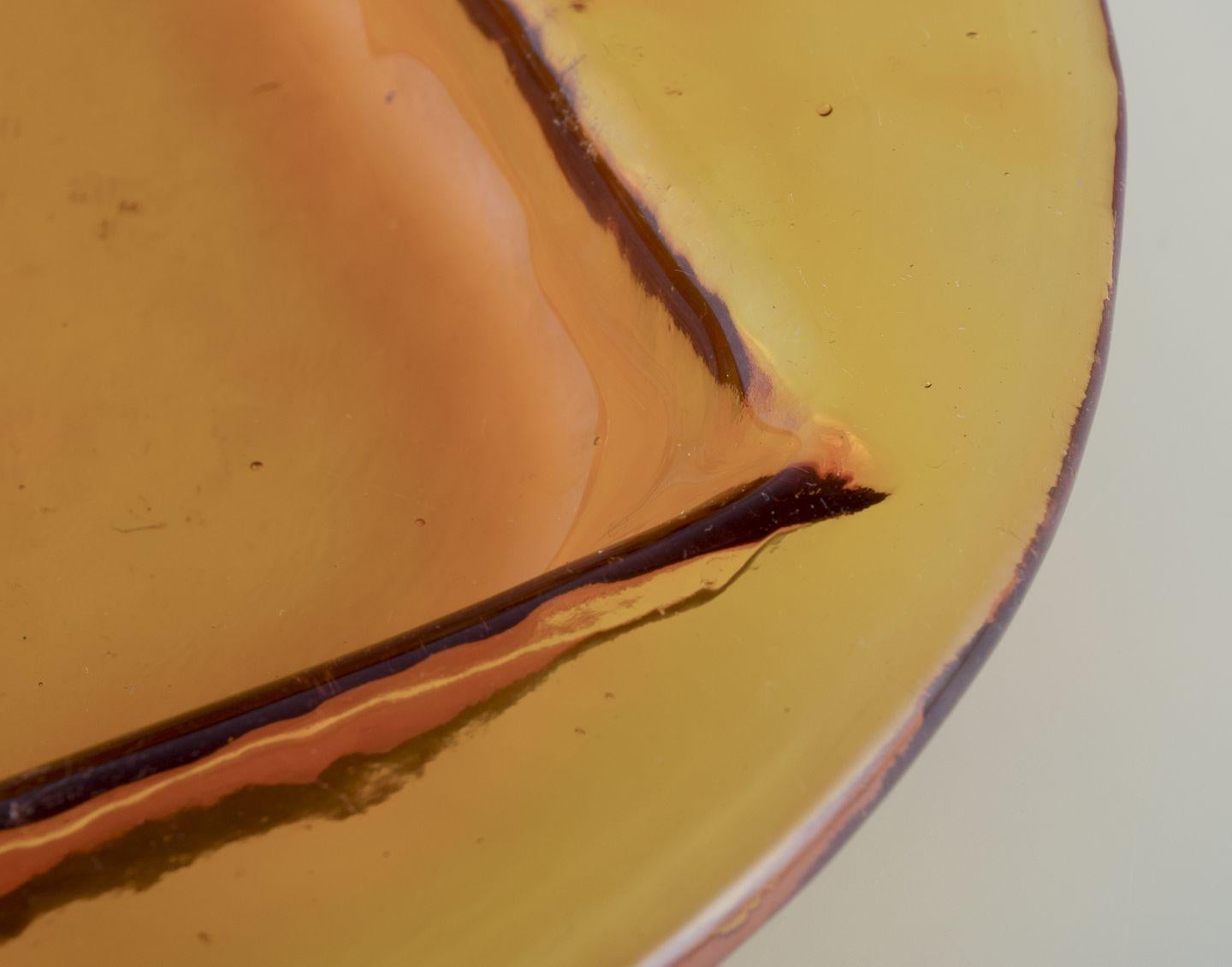 Art Glass Scandinavian glass designer. Set of four plates in smoke-coloured art glass. For Sale