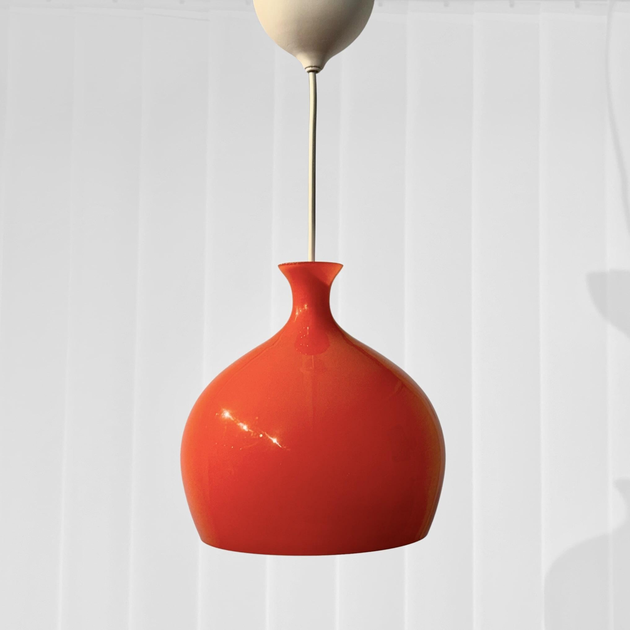 Svedese Lampada a sospensione scandinava in vetro Löken, Helge Zimdal, Falkenberg, Svezia anni '60 in vendita