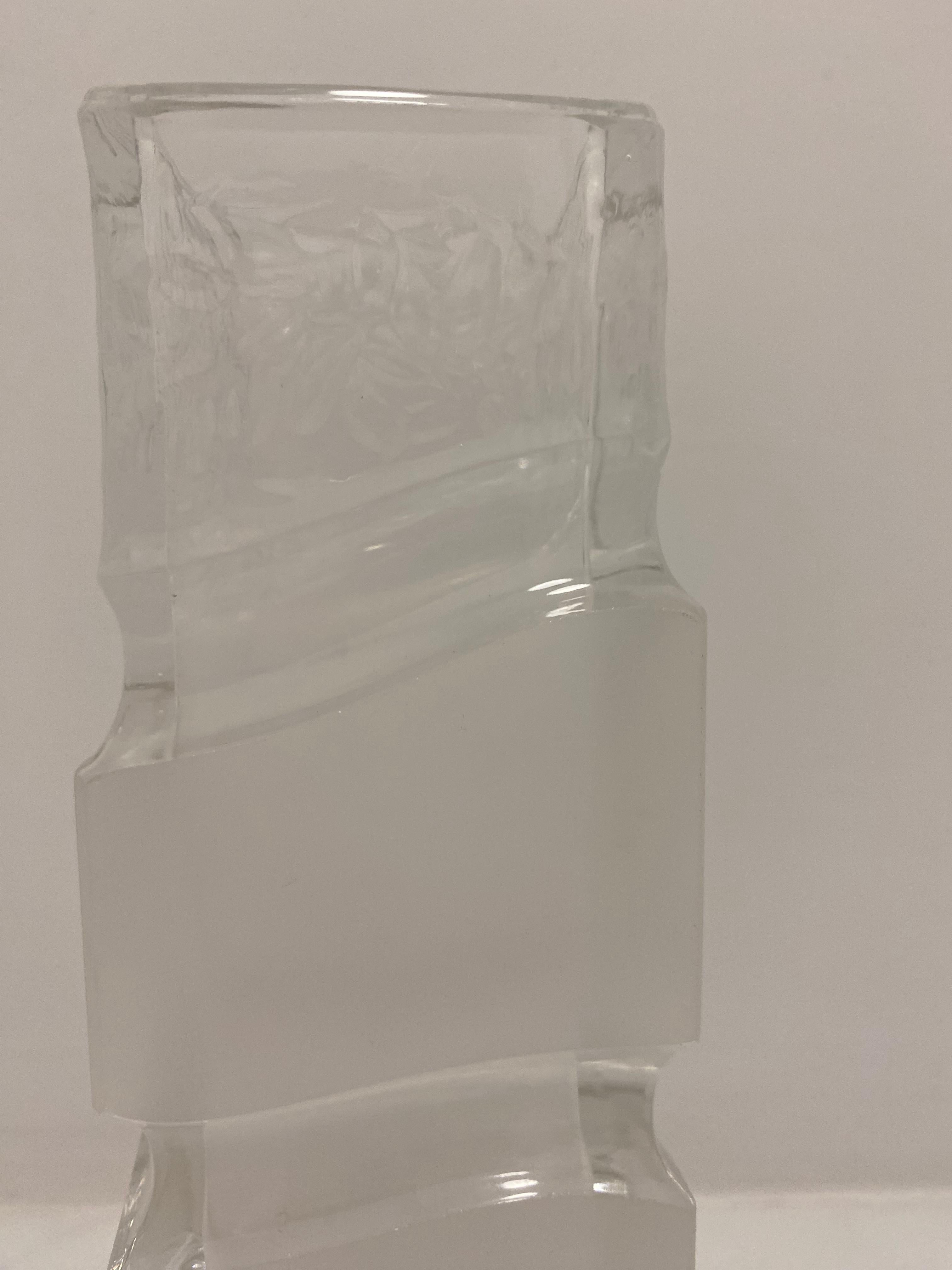 Scandinavian Glass Vase In Good Condition For Sale In Waddinxveen, ZH