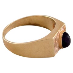 Scandinavian Goldsmith, 14 Carat Modernist Gold Ring Adorned with Dark Amethyst