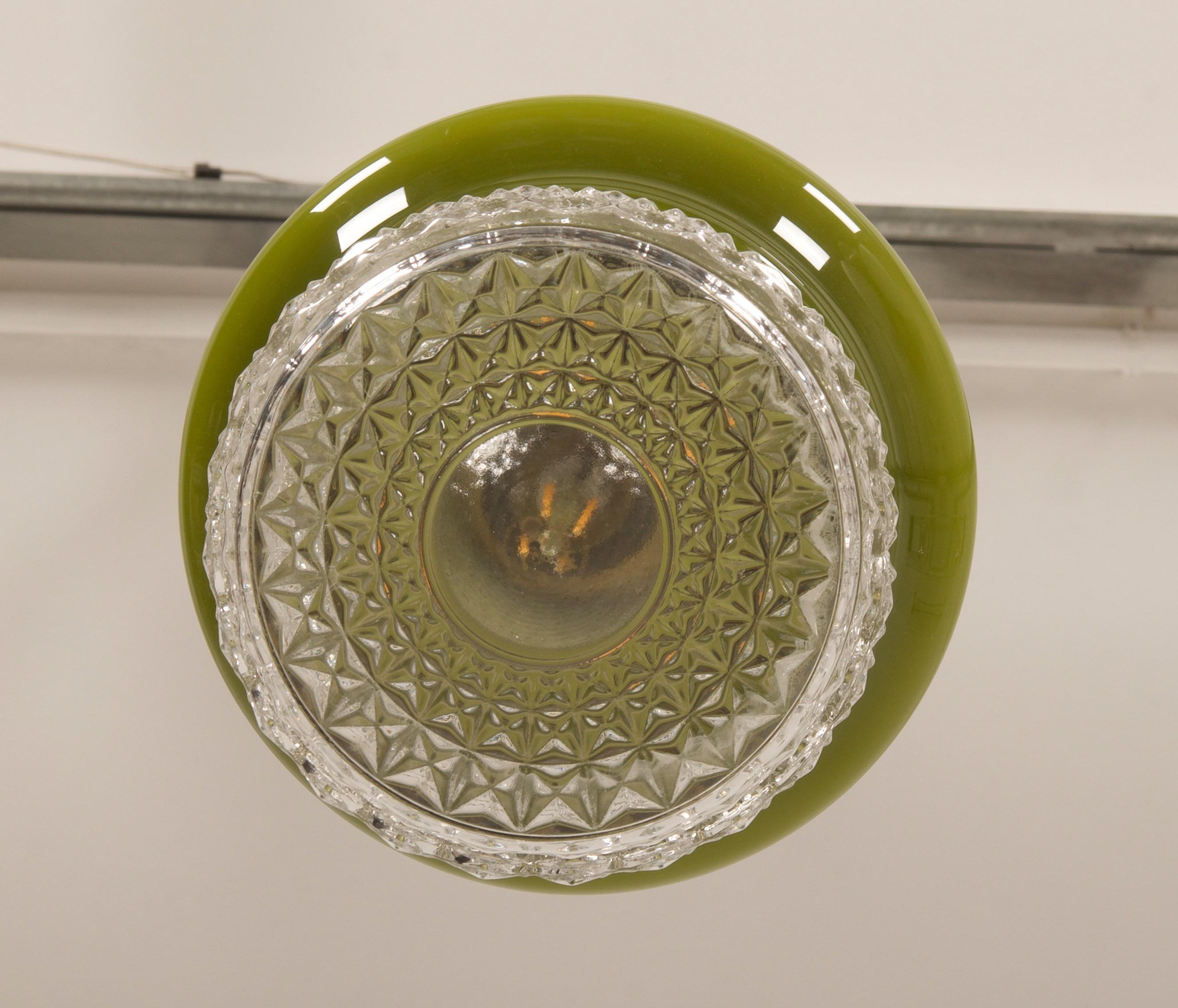 Scandinavian Green Glass Pendant Lamp In Good Condition For Sale In Vienna, AT