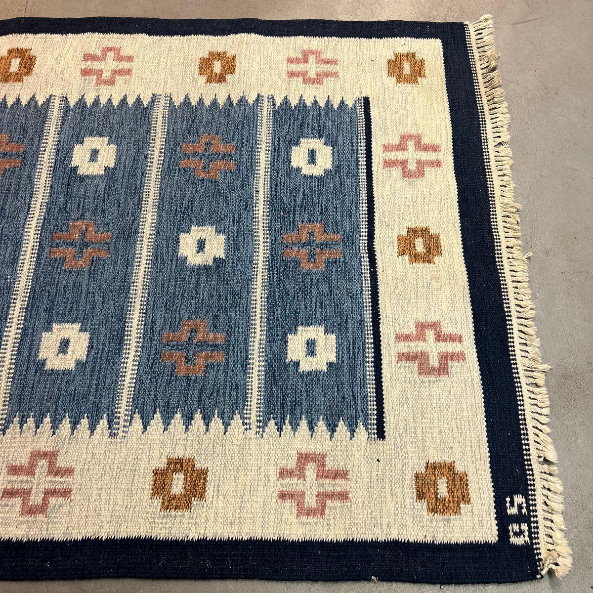 Lana Tappeto scandinavo Rollakan tessuto a mano a trama piatta, firmato GS metà del XX secolo in vendita