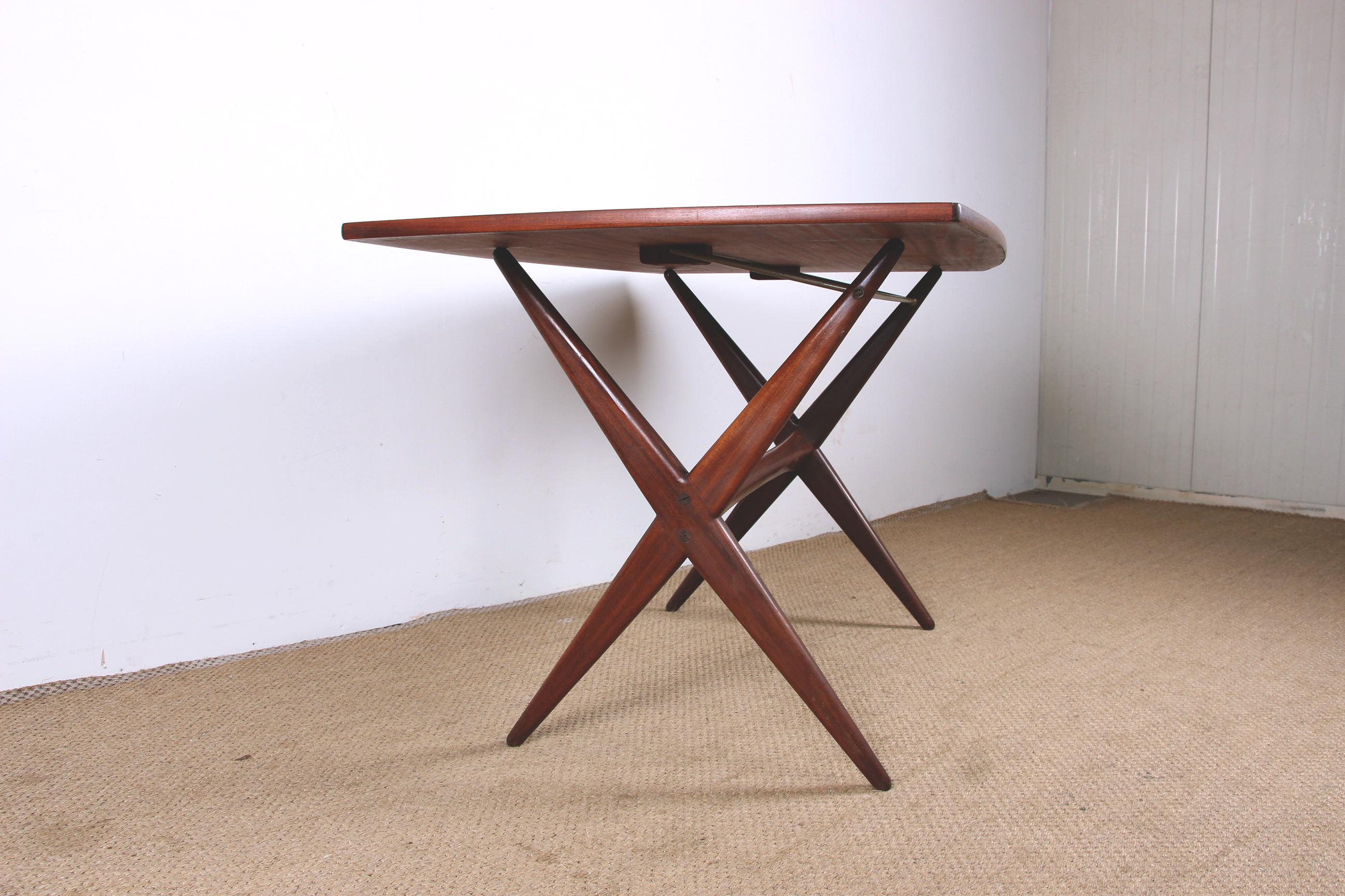 Scandinavian High and Low Table in Teak, 1960 In Excellent Condition For Sale In JOINVILLE-LE-PONT, FR