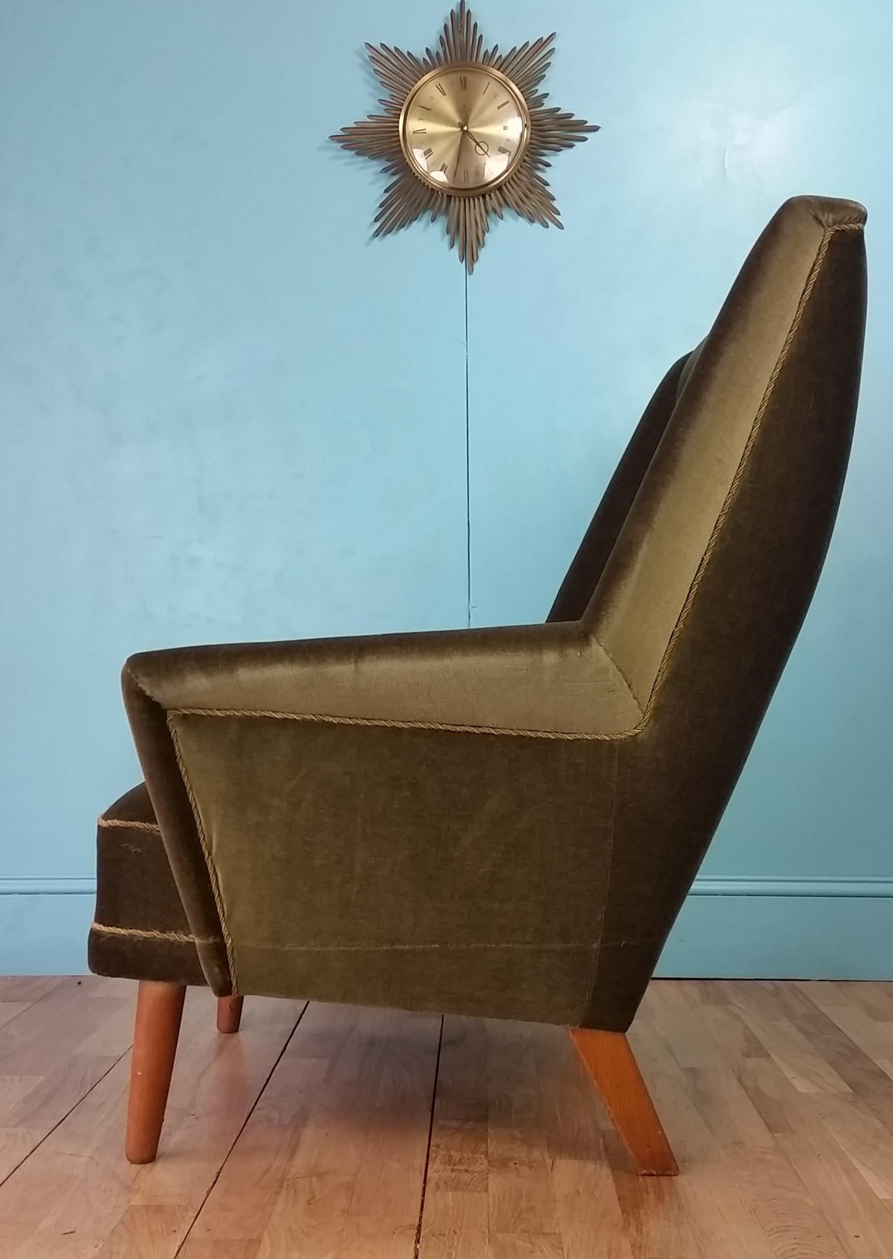 Scandinavian High Back Lounge Chair, 1960's In Good Condition In Lingfield, GB