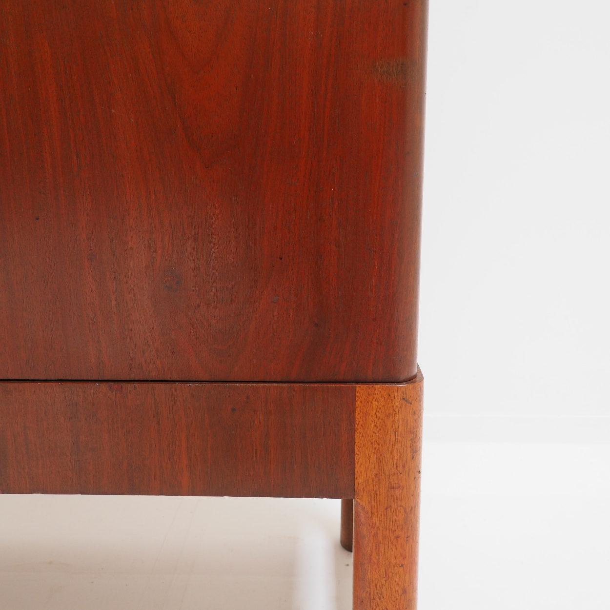 Oak Scandinavian High Quality Cabinet from the 1960s For Sale