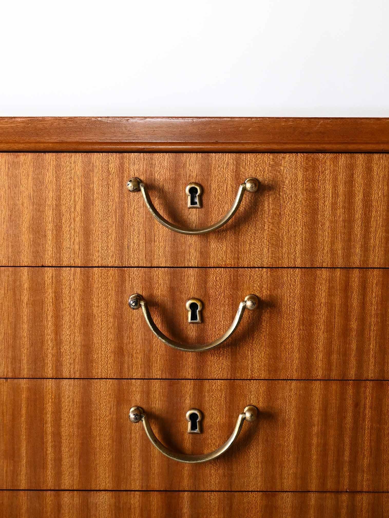 Scandinavian highboard with center drawers For Sale 3